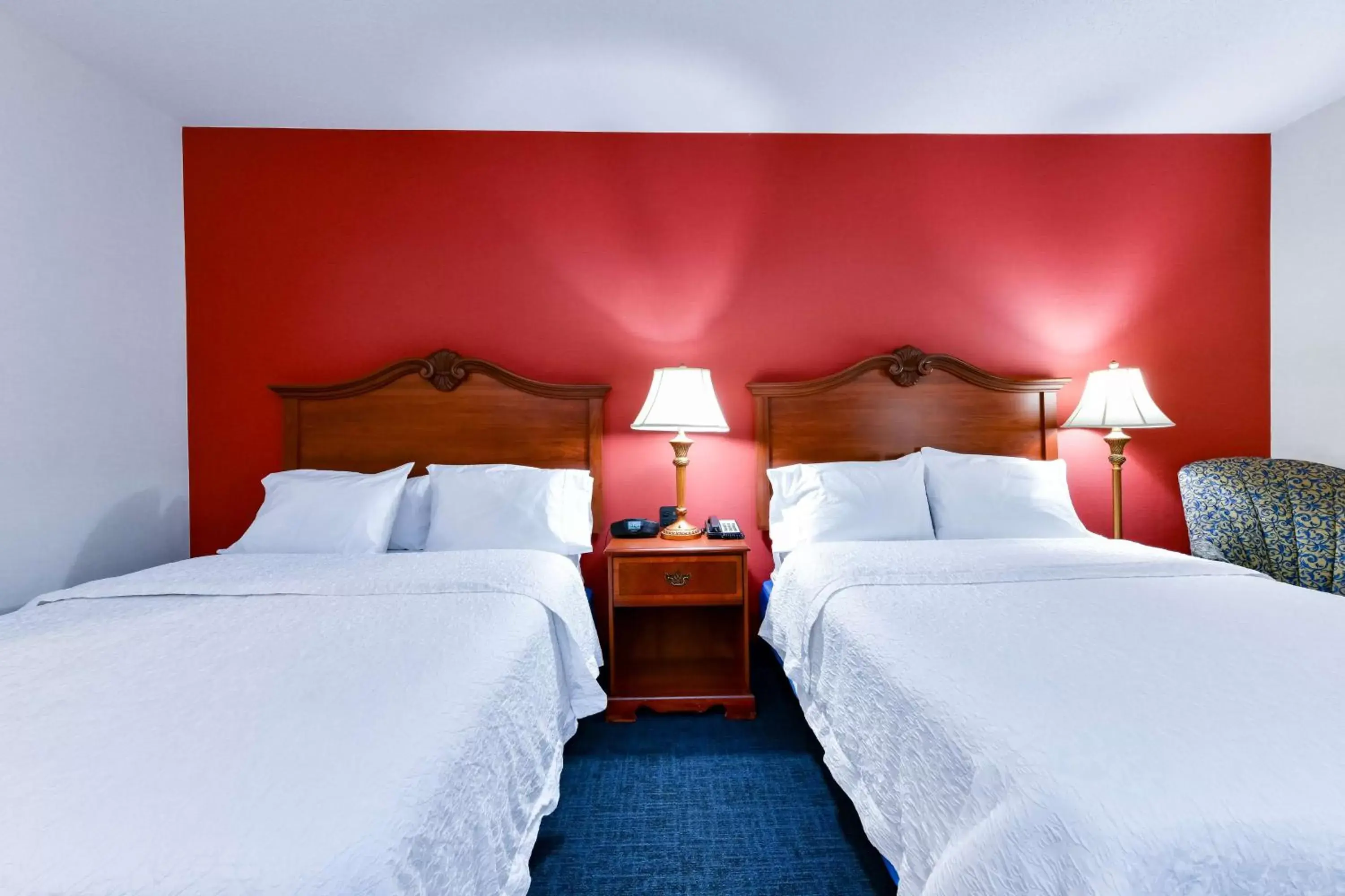 Bed in Hampton Inn & Suites Pittsburg