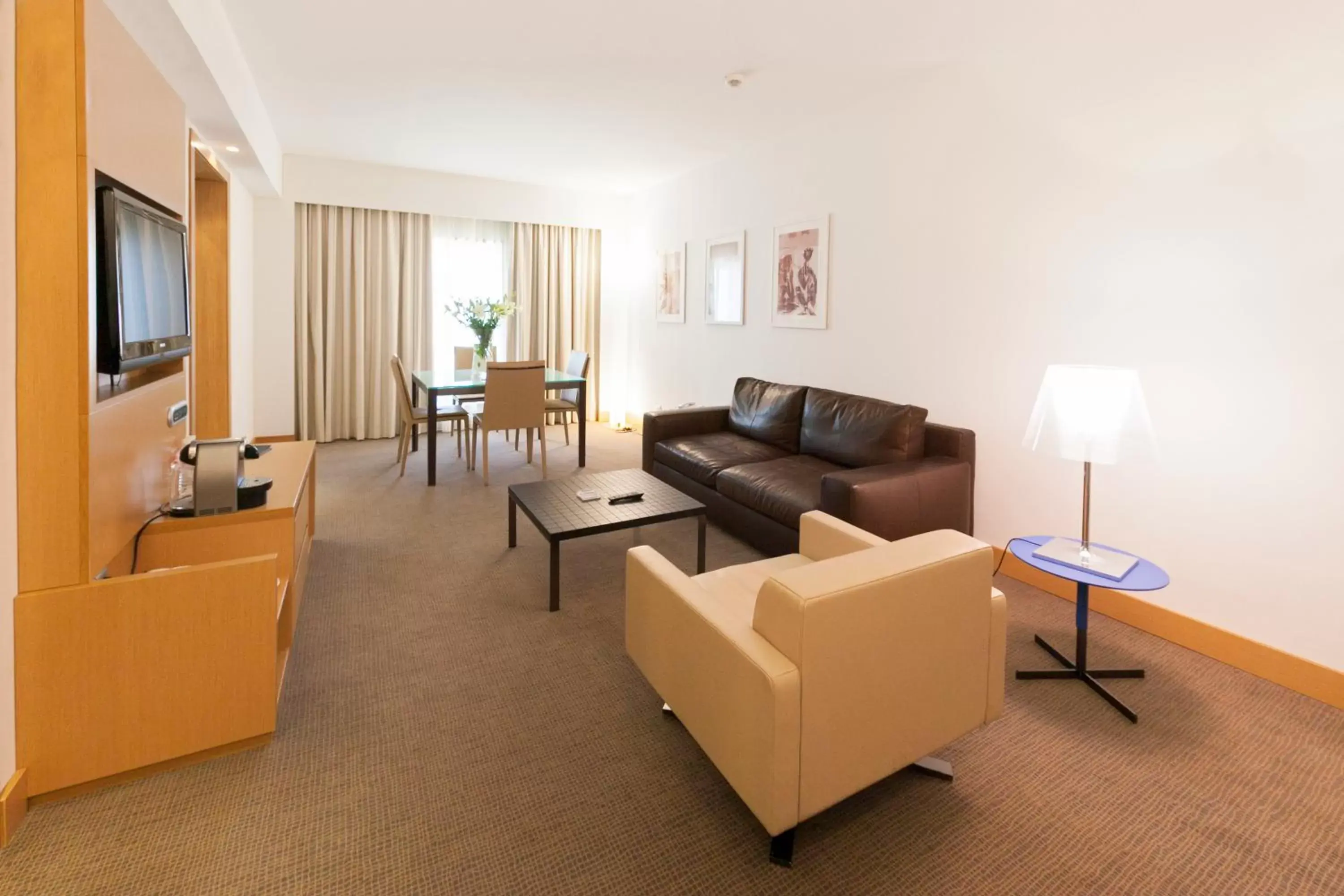 Bedroom, Seating Area in Novotel Tunis