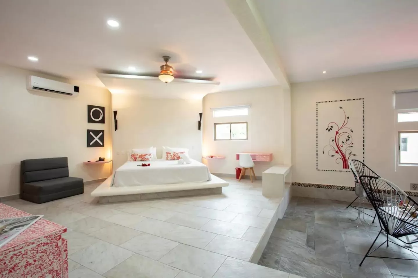 Photo of the whole room, Bed in Casa Kaoba Hotel & Suites