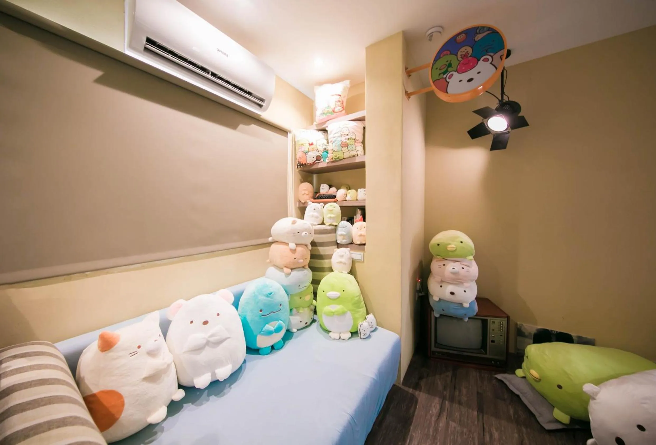 Living room, Bed in Urban