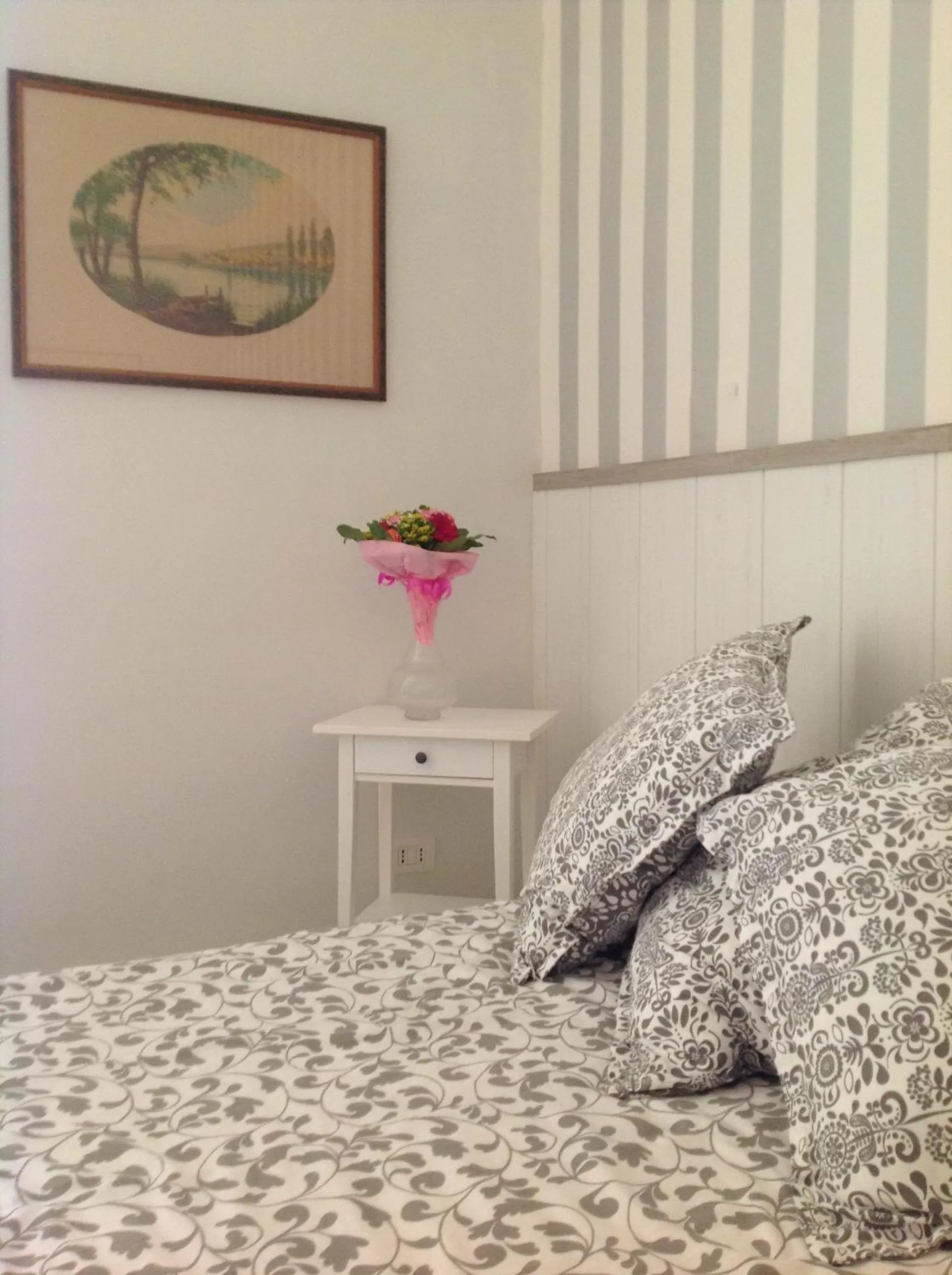 Photo of the whole room, Bed in B&B Dei Decumani