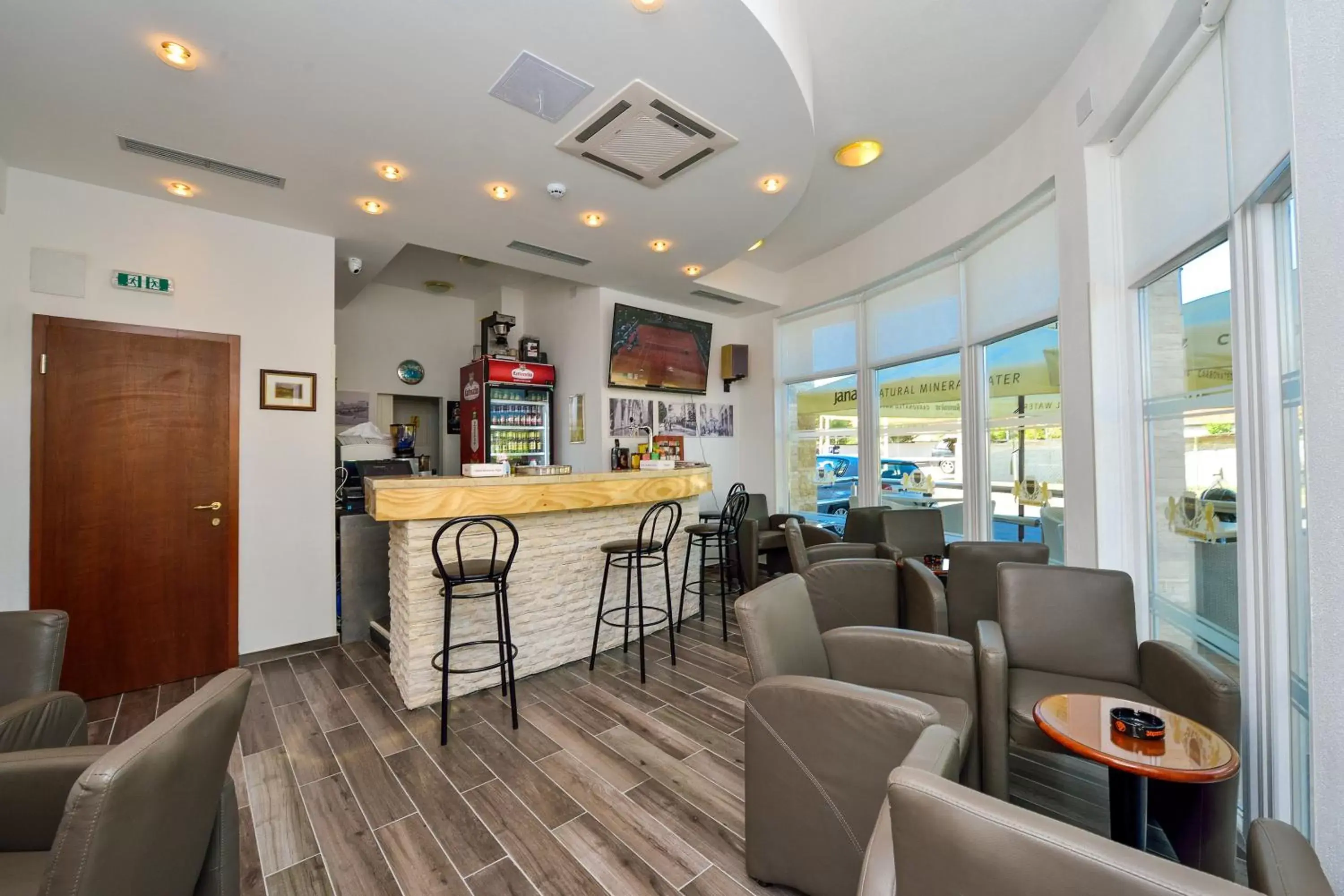 Lounge or bar in Hotel ZaDar Lounge or bar in Hotel ZaDar