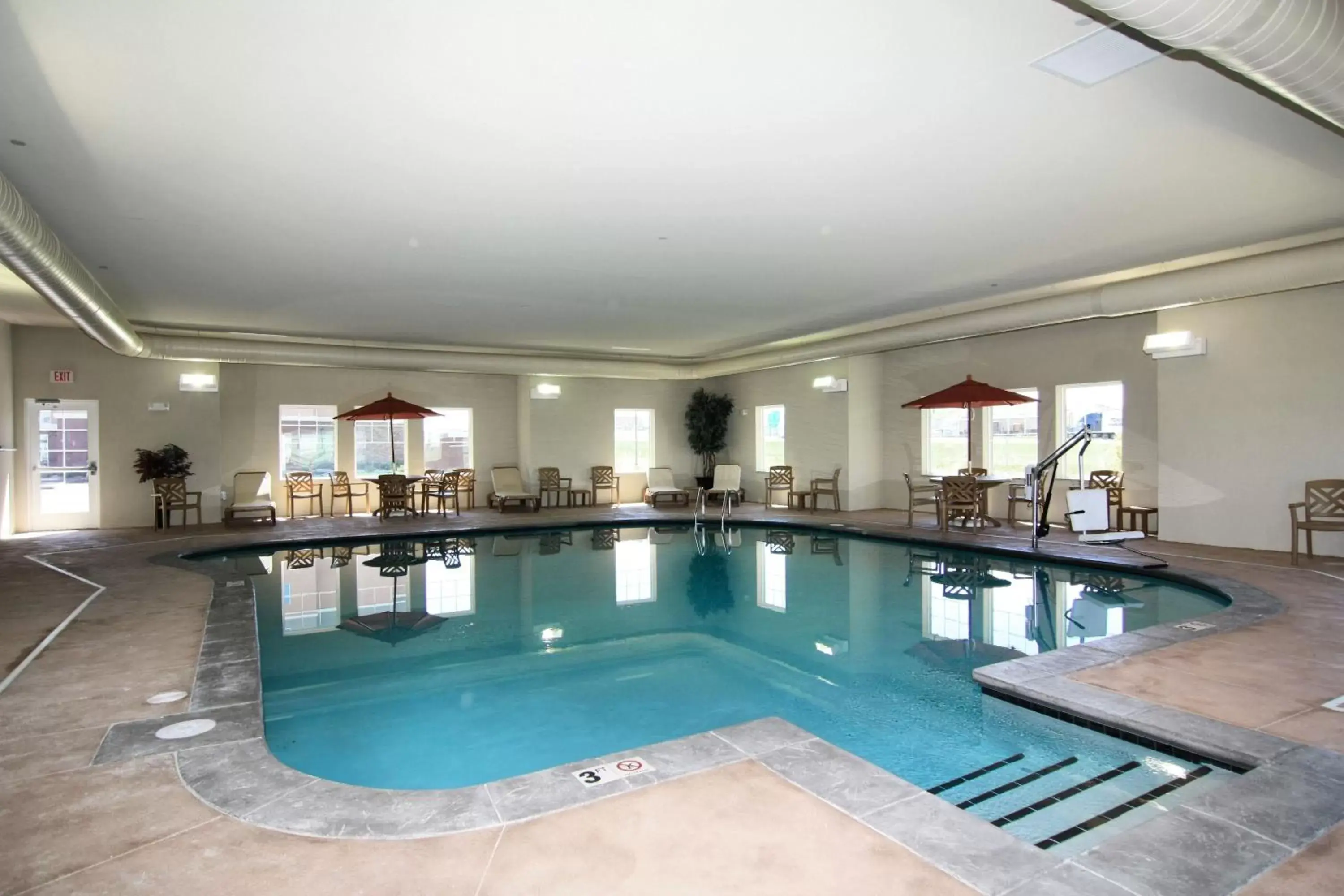 Swimming Pool in MainStay Suites Rapid City