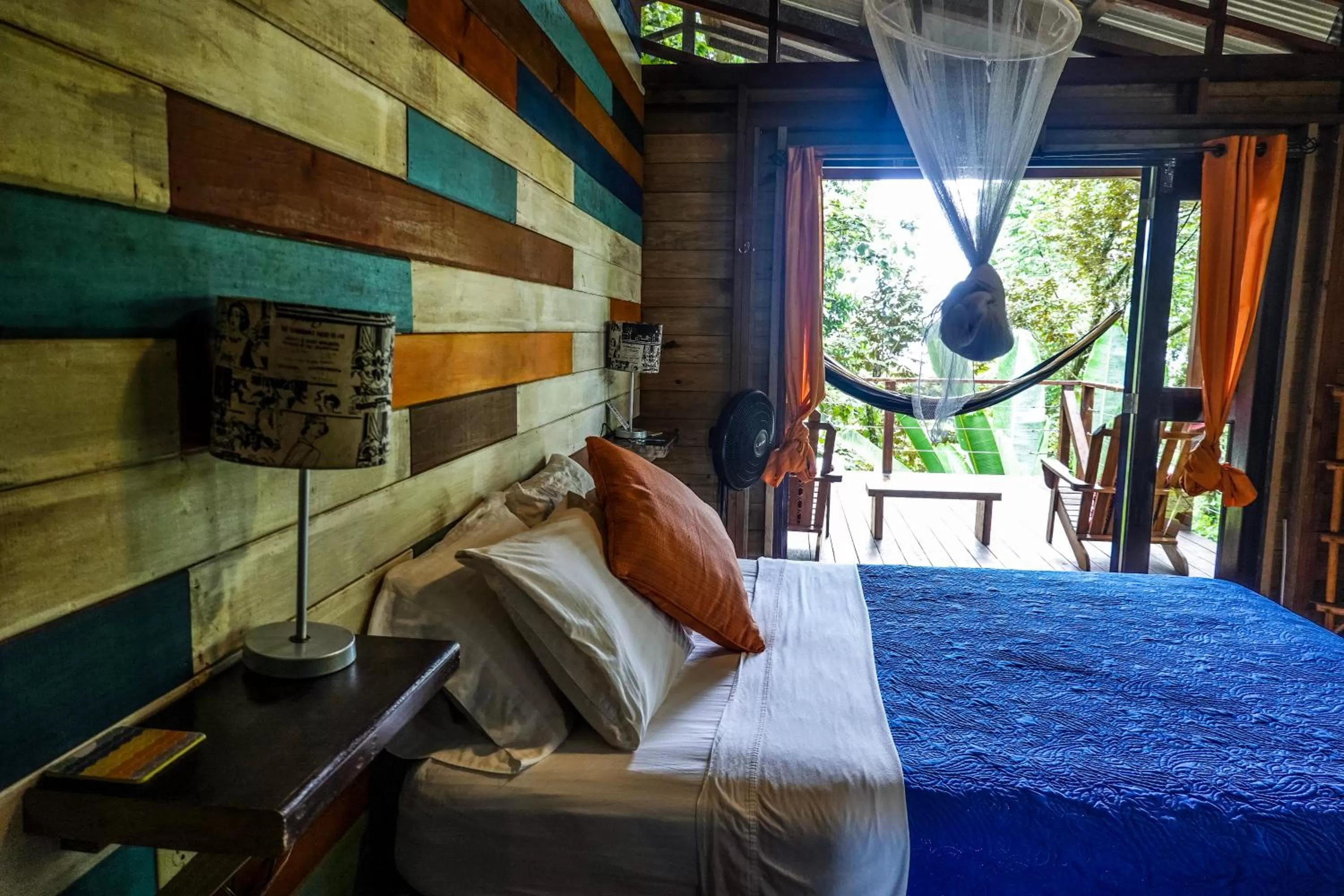 Balcony/Terrace, Bed in Surf Break at Paunch