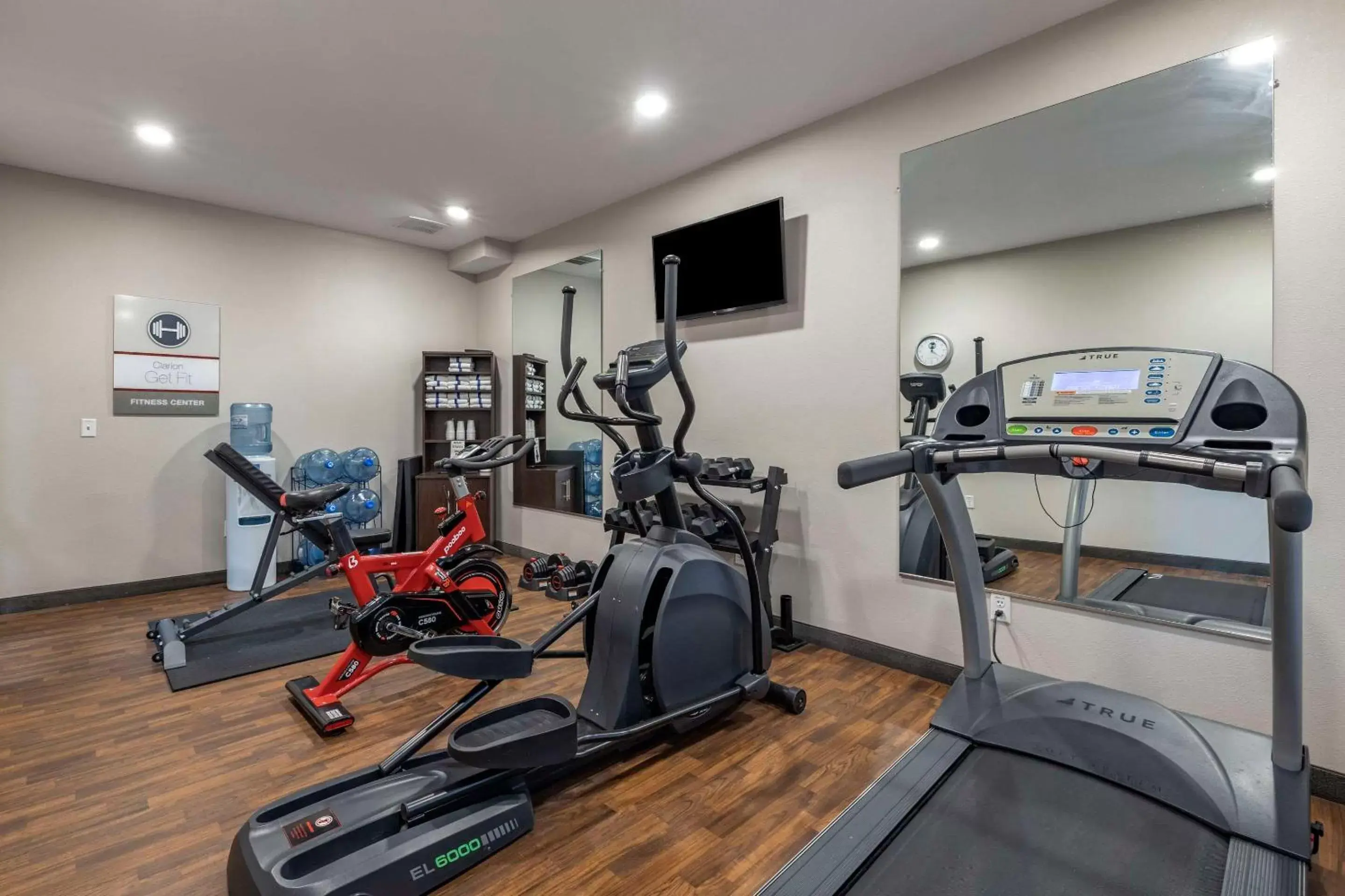 Fitness centre/facilities, Fitness Center/Facilities in Clarion Inn Kingman I-40 Route 66