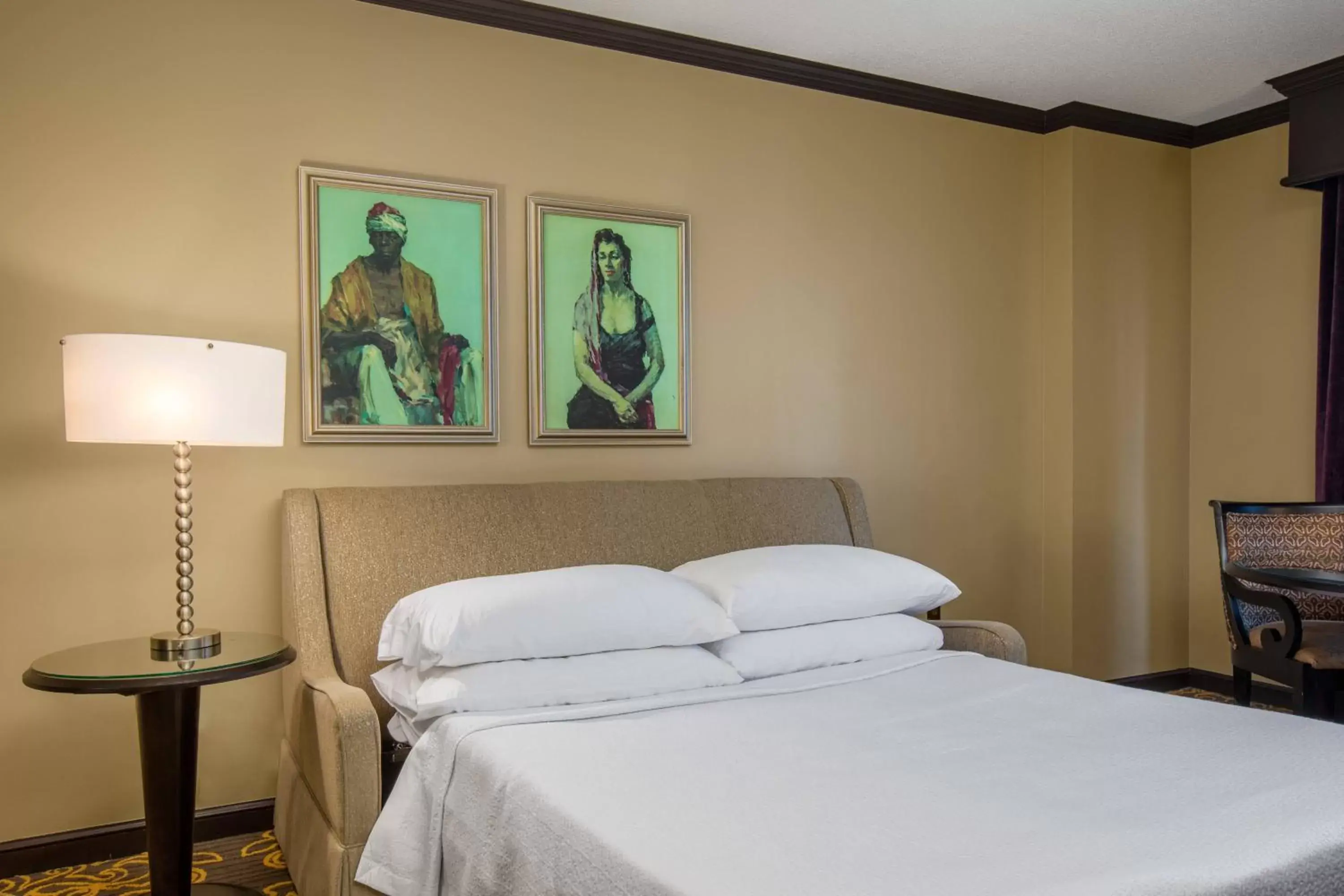 Photo of the whole room, Bed in Grand Bohemian Hotel Orlando, Autograph Collection