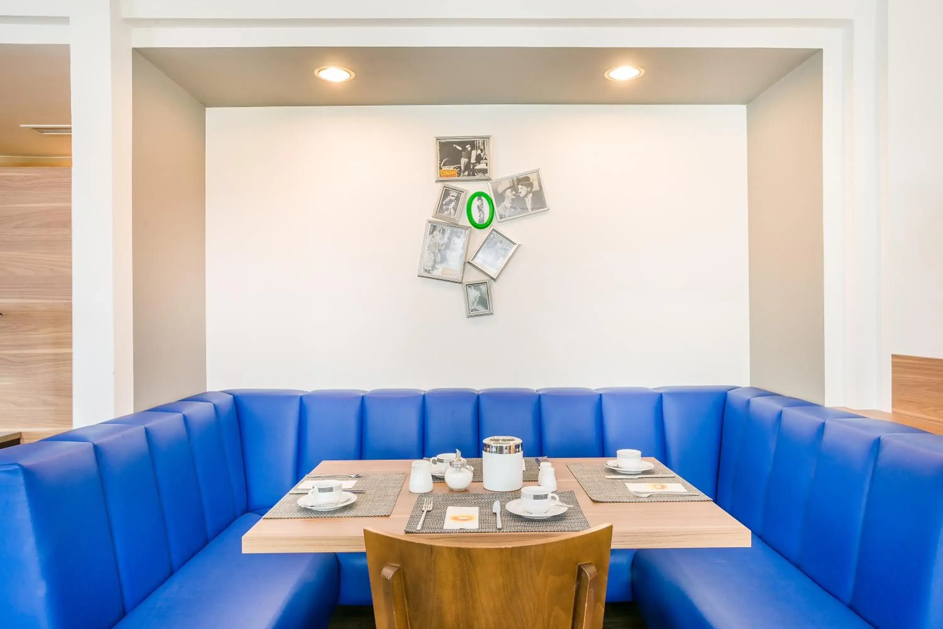 Restaurant/places to eat in Hotel Rega Stuttgart Restaurant/places to eat in Hotel Rega Stuttgart