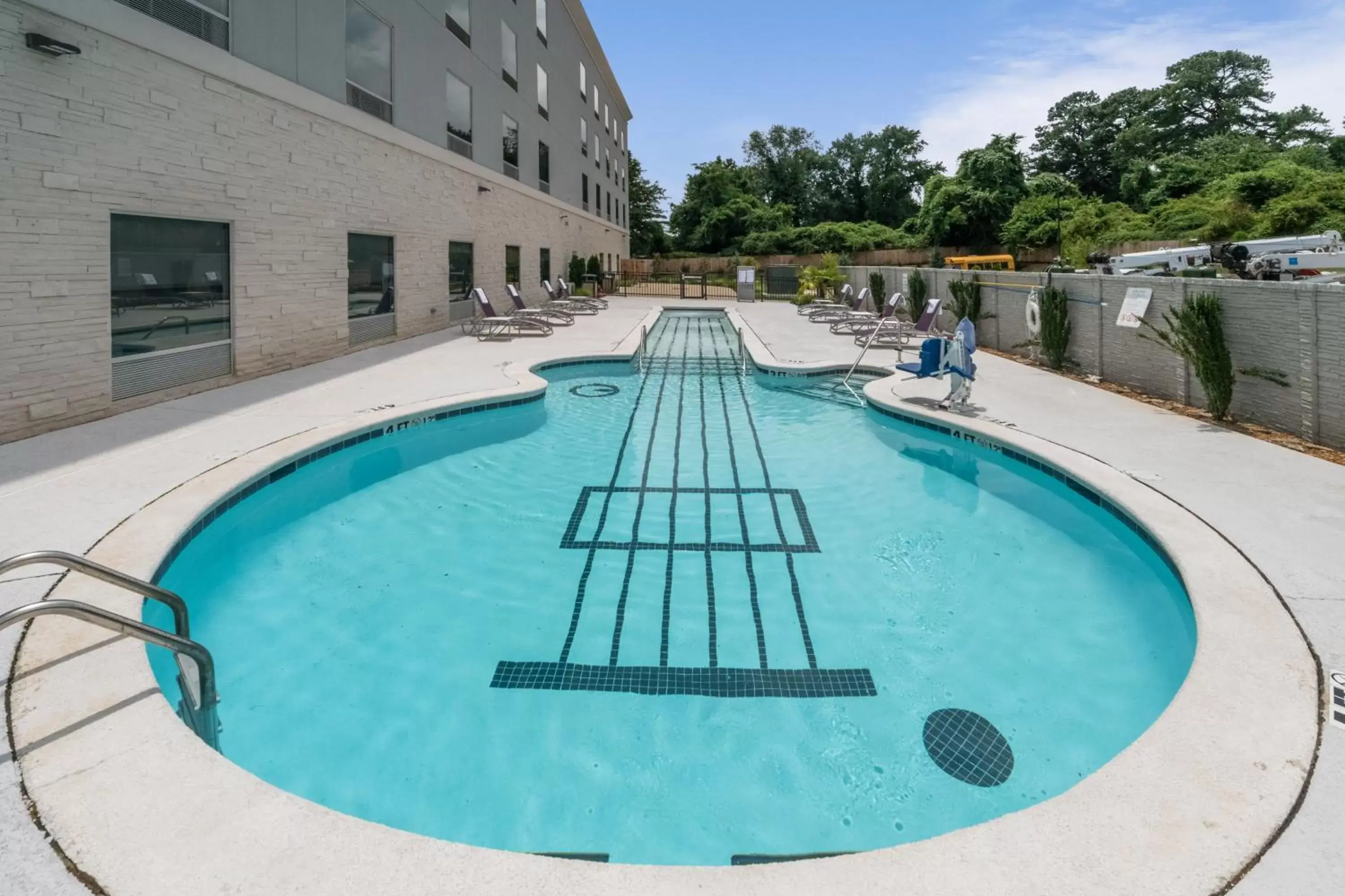 Swimming Pool in Holiday Inn Express & Suites Memphis Arpt Elvis Presley Blv, an IHG Hotel