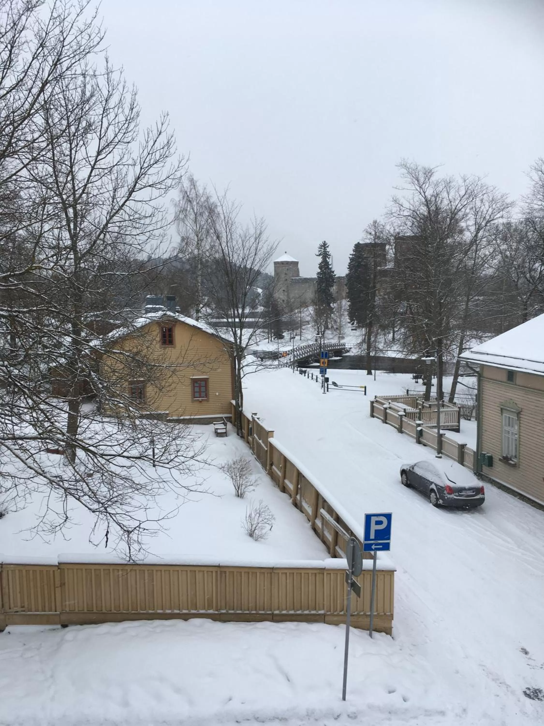 Winter in Cafe-Restaurant & Hotel Saima