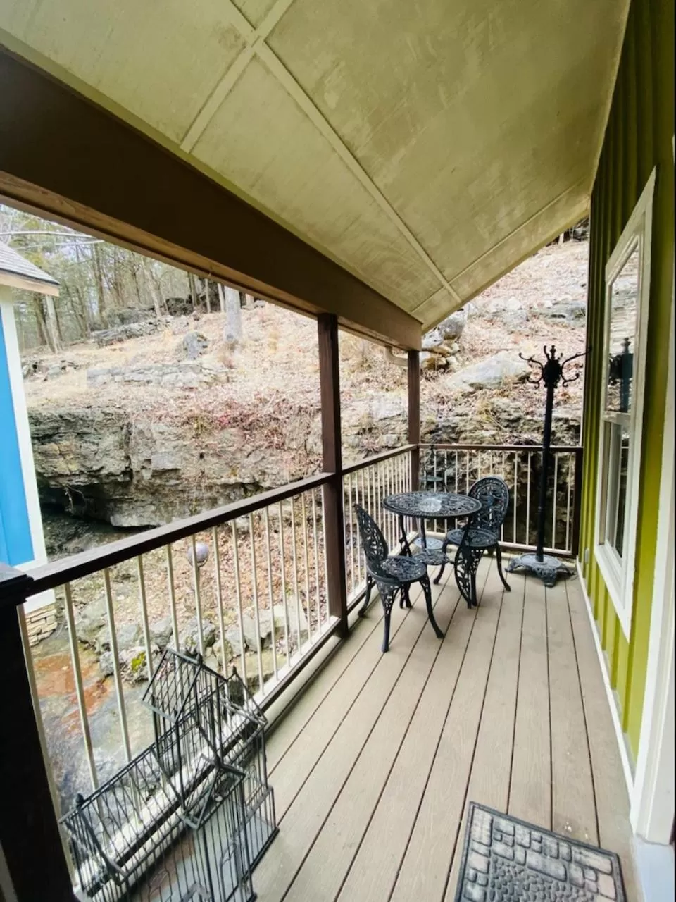 Balcony/Terrace in All Seasons Treehouse Village