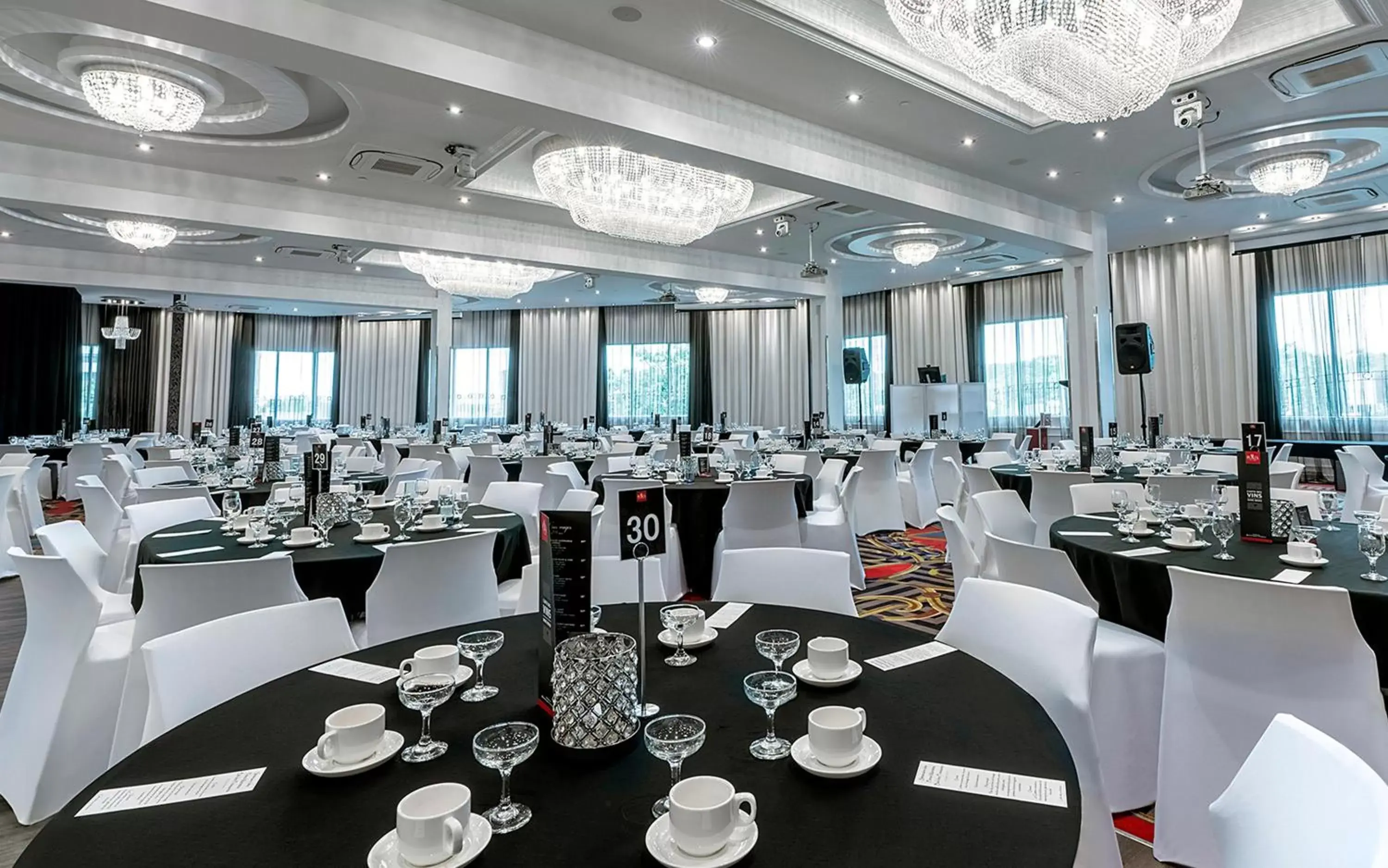Banquet/Function facilities, Restaurant/Places to Eat in Hotel Plaza Quebec
