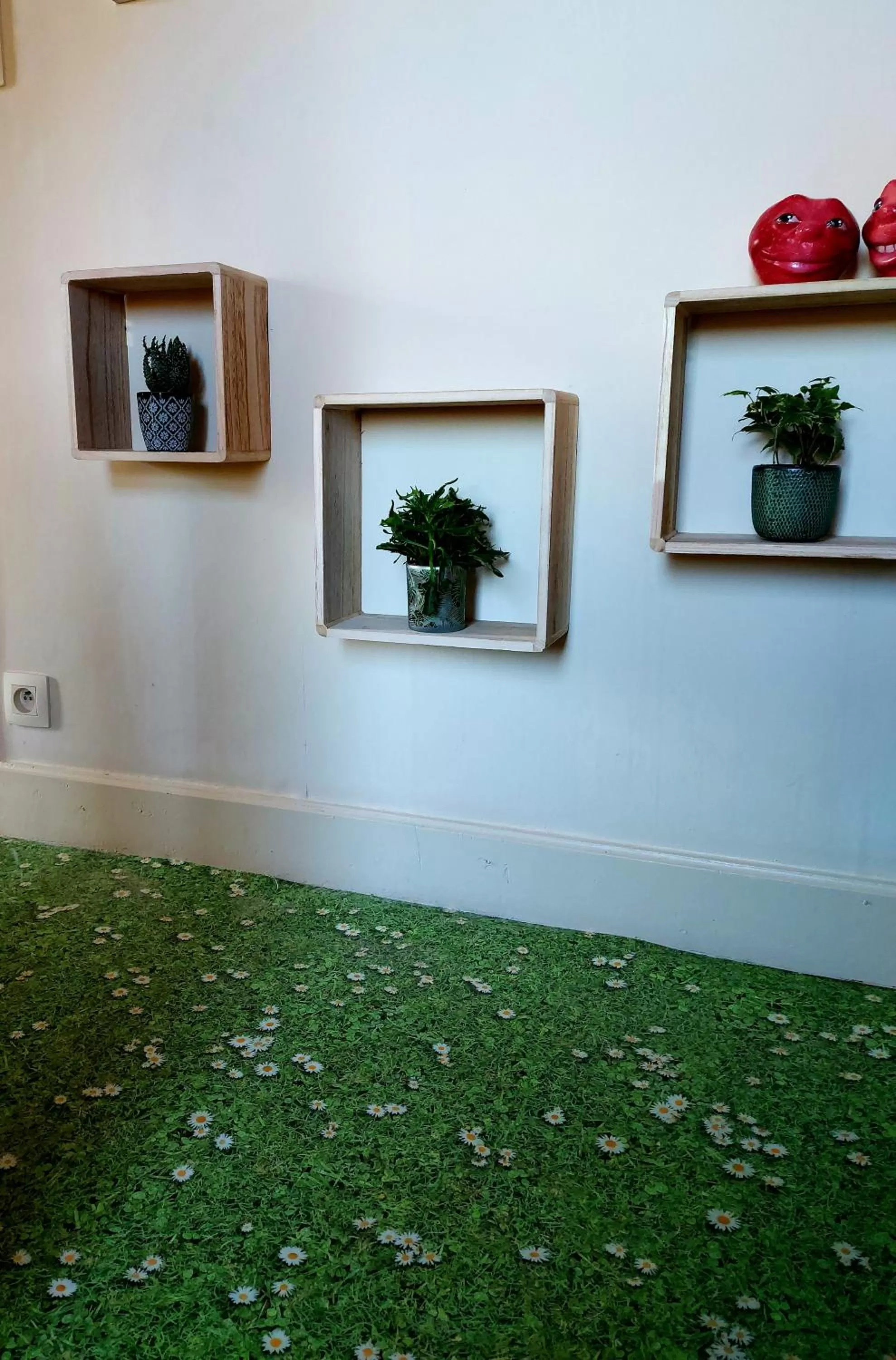 Decorative detail in L'Atelier Bed and Breakfast