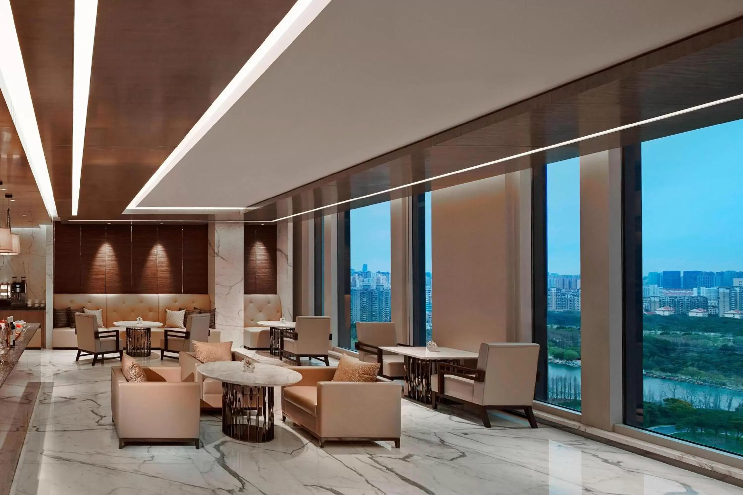 Lounge or bar in Shanghai Marriott Hotel Parkview