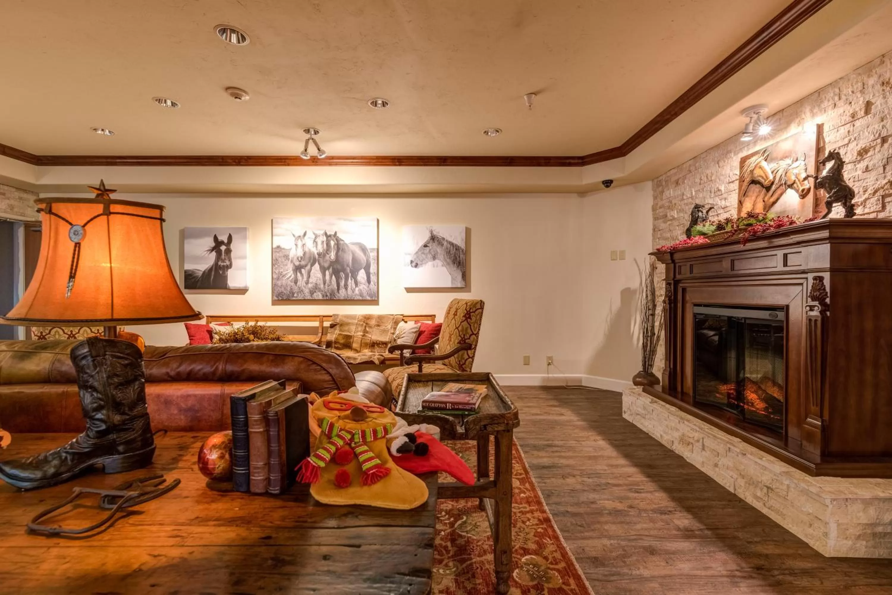 Lobby or reception in Grand River Hotel