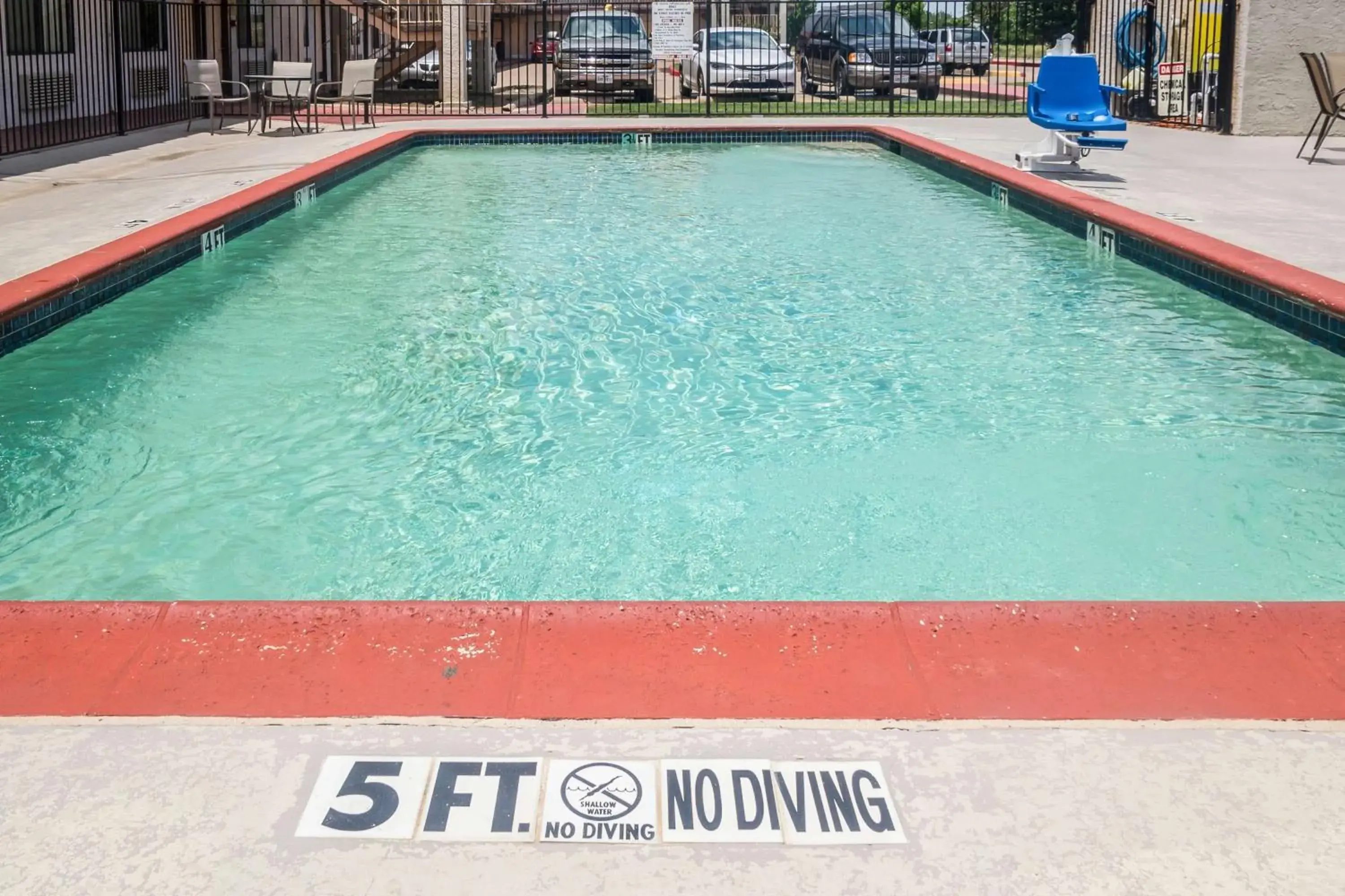 Day, Swimming Pool in Motel 6-Mesquite, TX - Rodeo - Convention Ctr