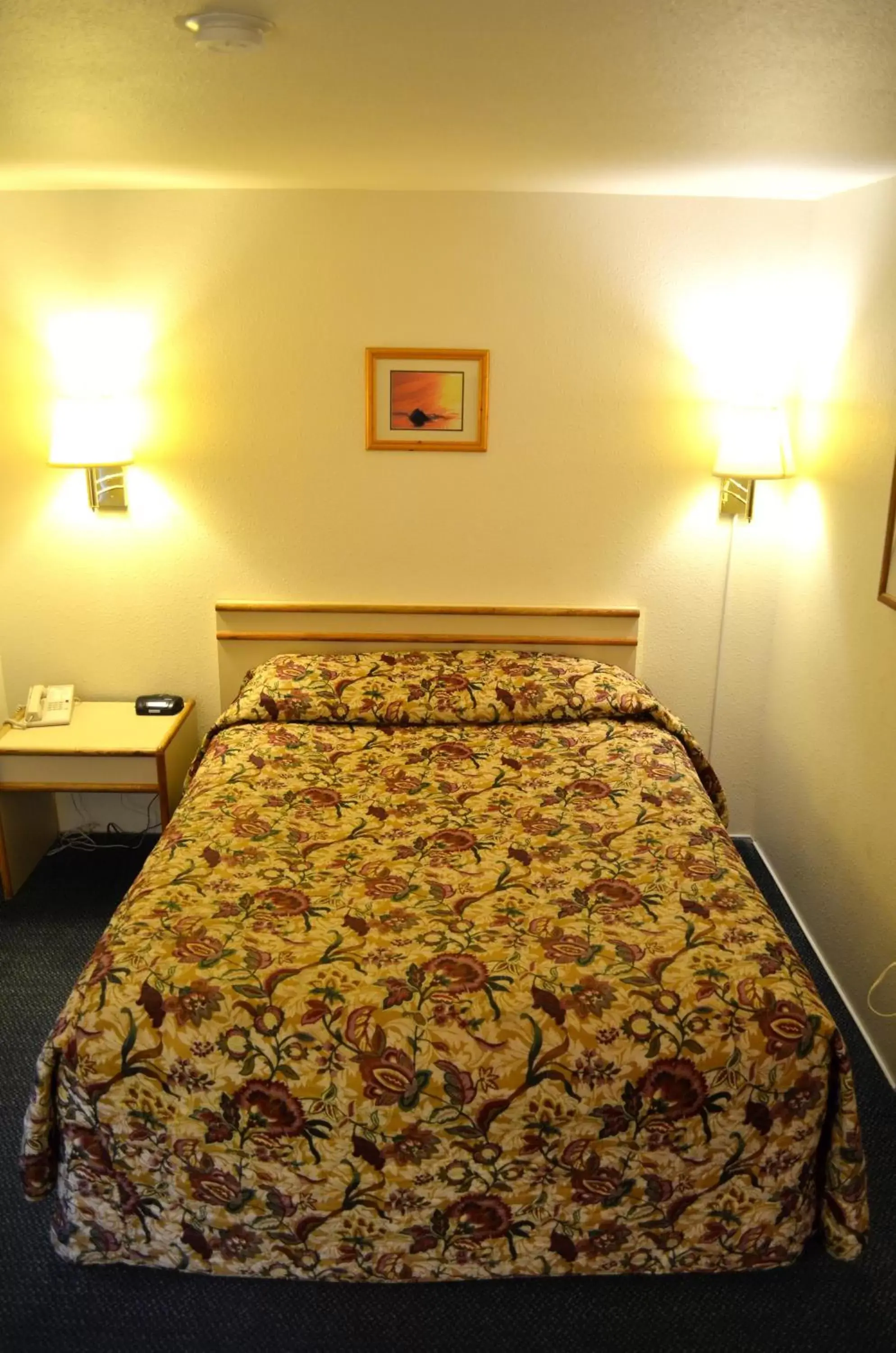 Bedroom, Bed in Bellingham Lodge