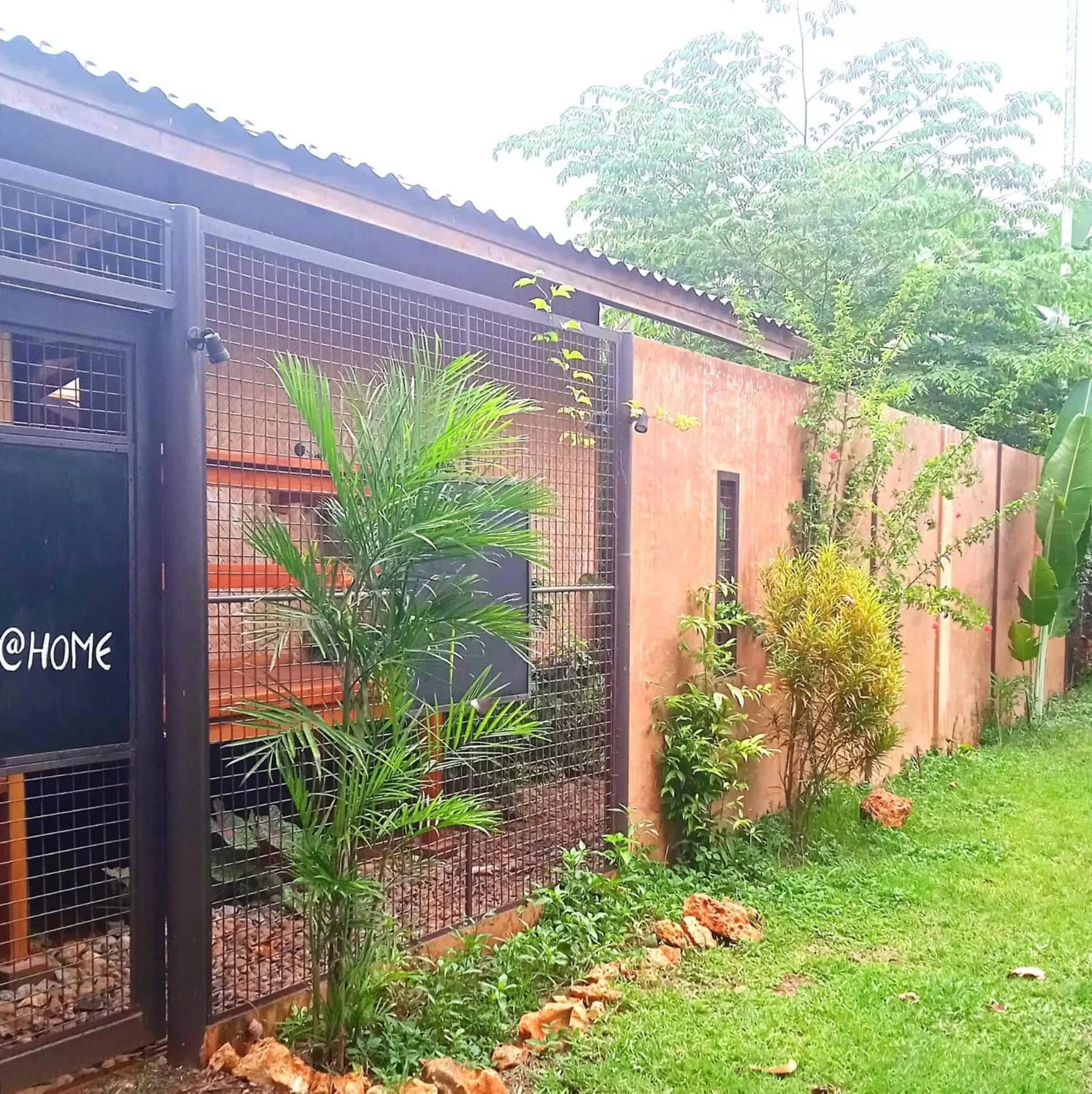 Facade/entrance in At Home