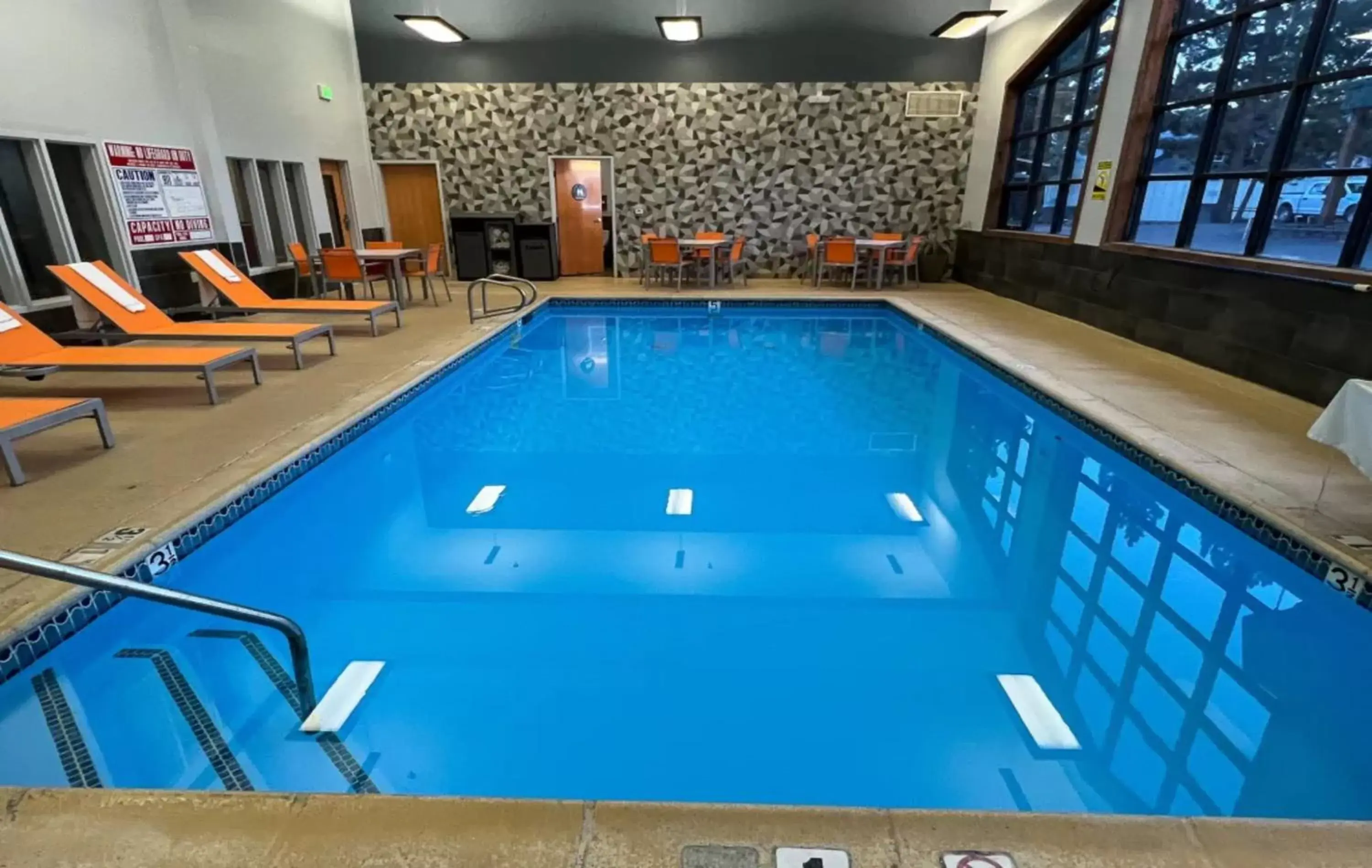 Pool view, Swimming Pool in Empeiria High Sierra Hotel