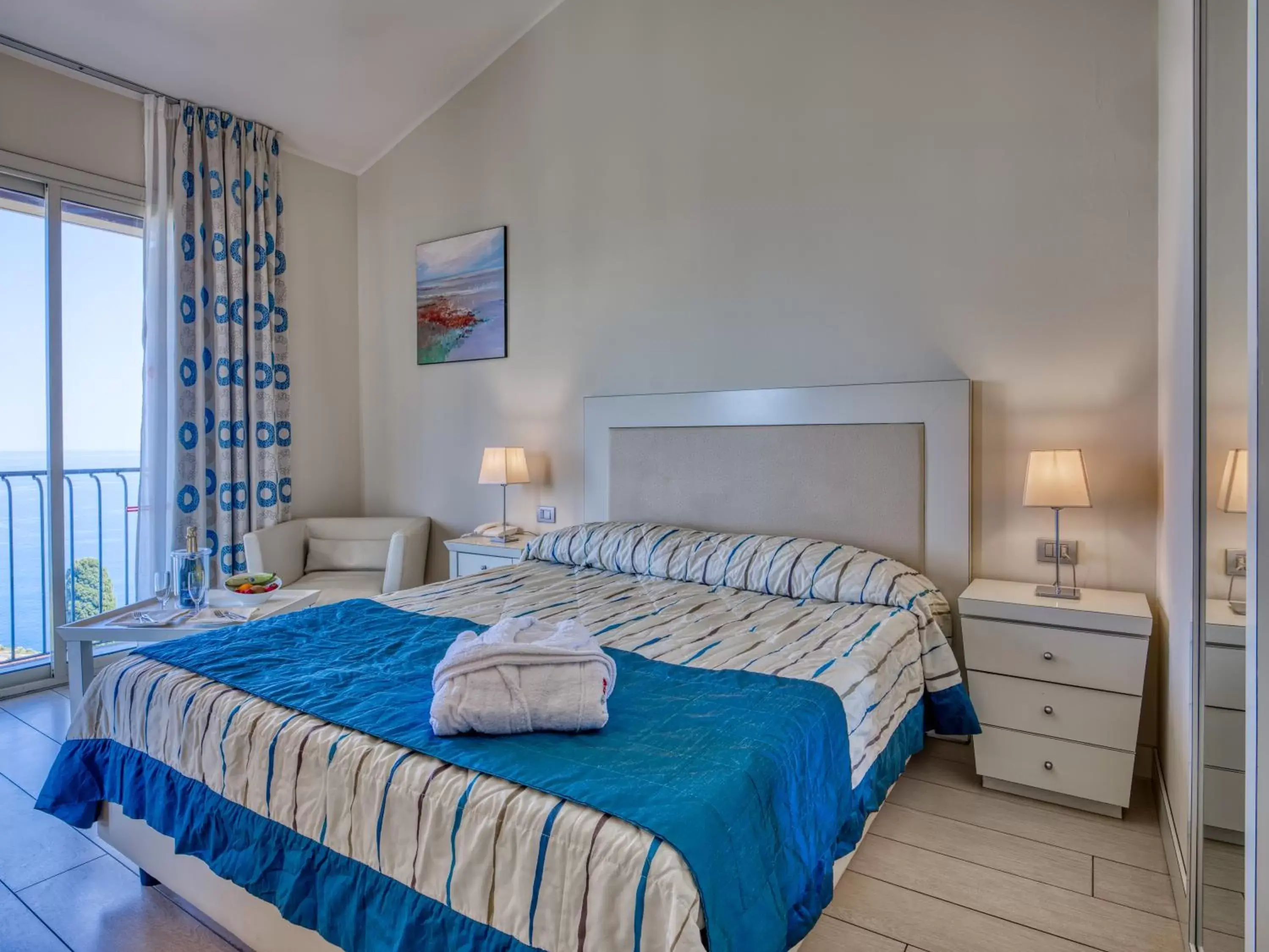 Bedroom, Bed in Hotel Ariston and Palazzo Santa Caterina