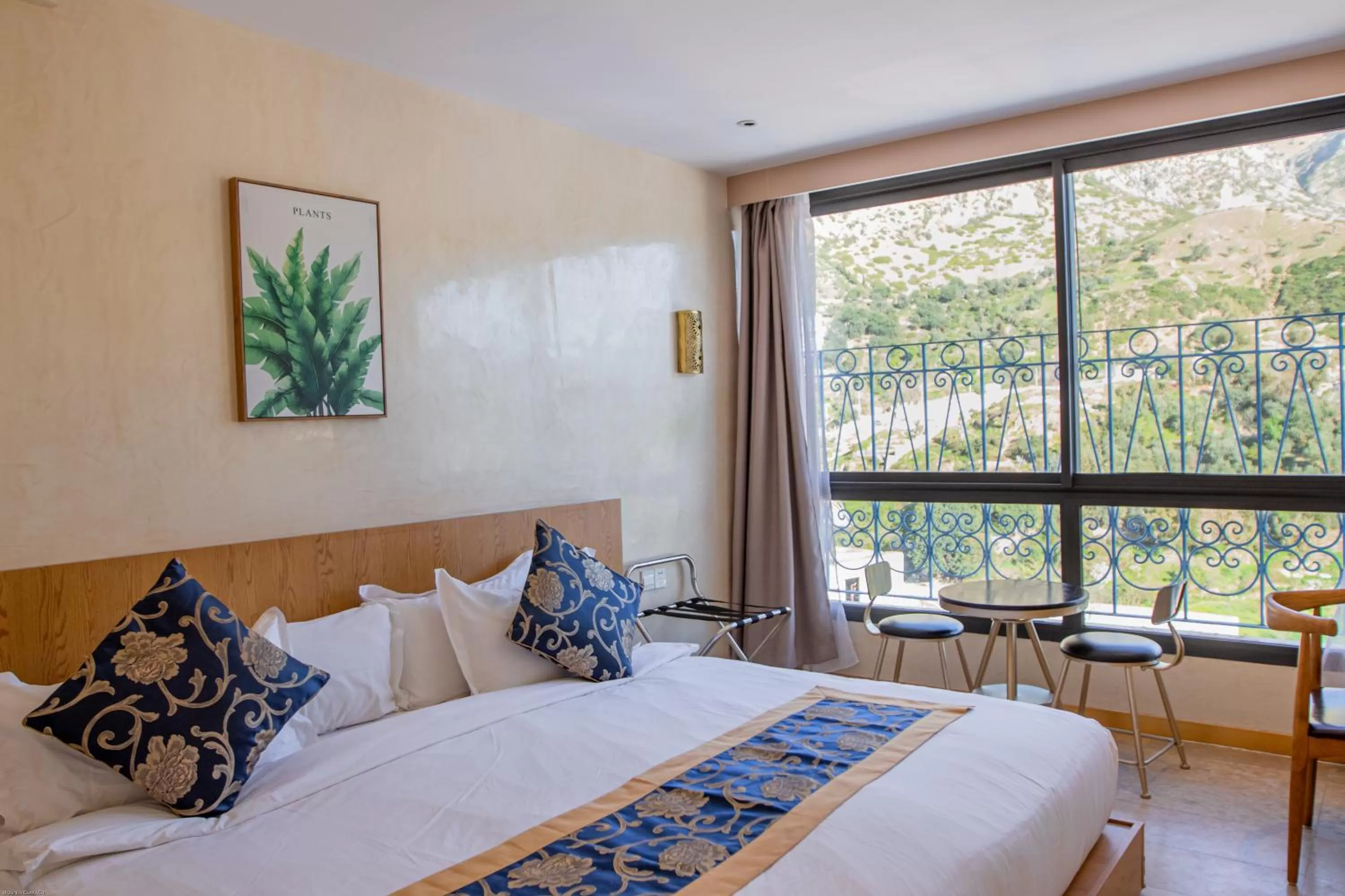 Property building, Bed in VANCII Hotel