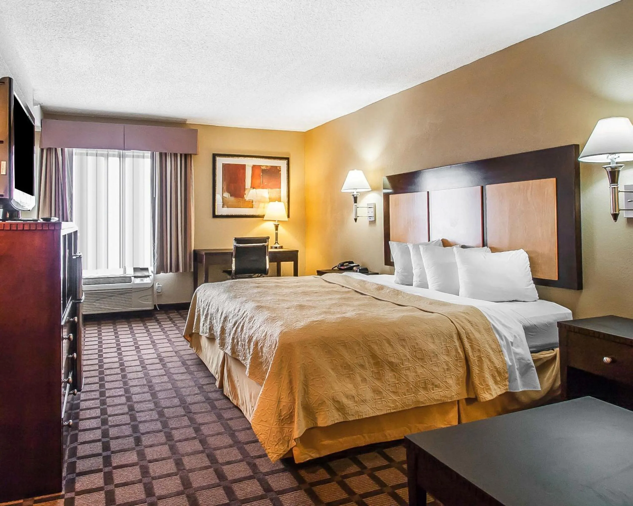 King Suite - Non-Smoking in Quality Inn