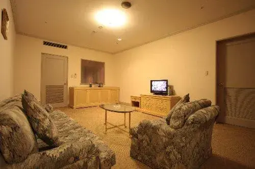 Living room, Seating Area in Sendai Hills Hotel