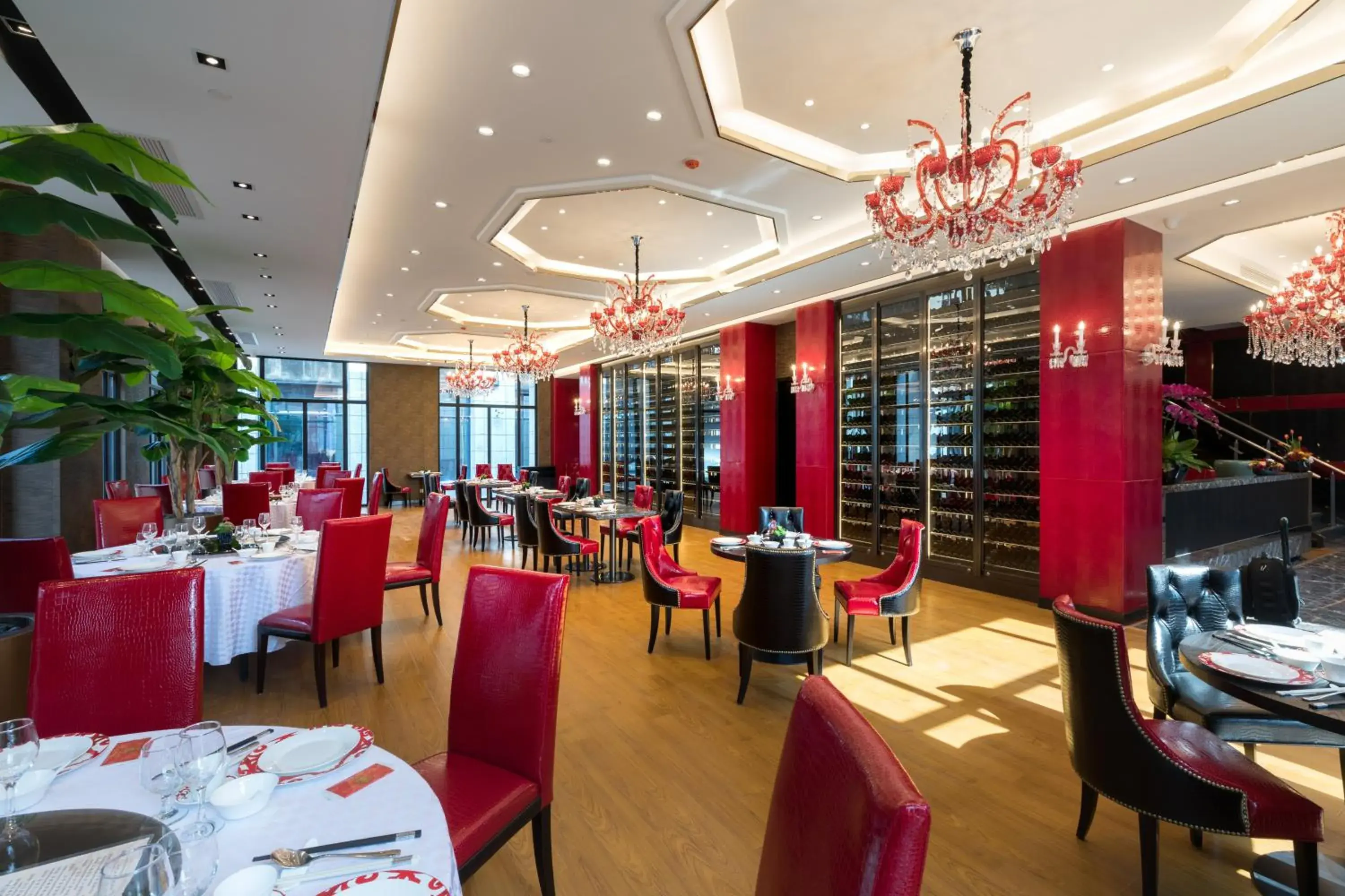 Restaurant/places to eat in Crowne Plaza Shanghai Jinshan by IHG Restaurant/places to eat in Crowne Plaza Shanghai Jinshan by IHG