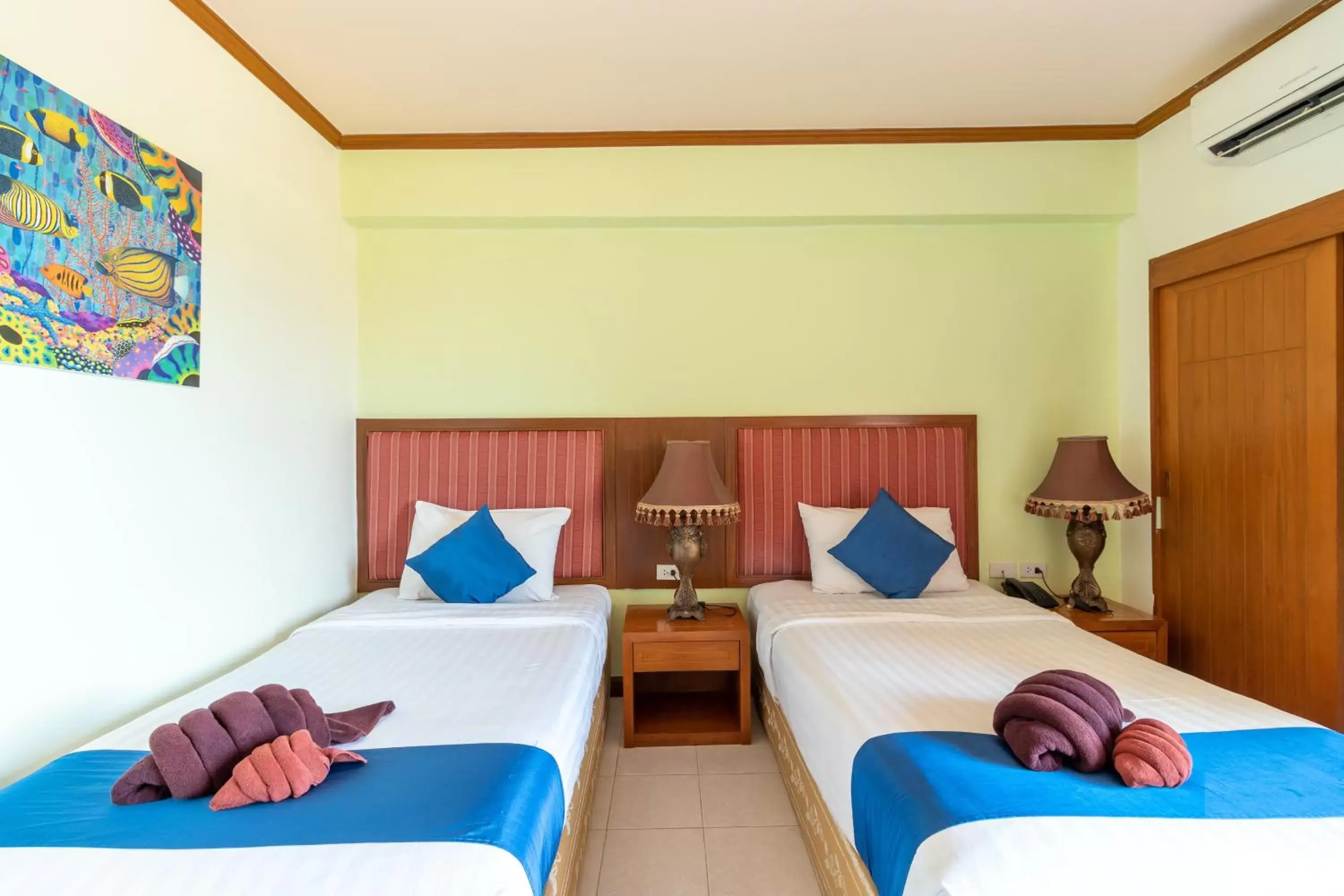 Bedroom, Bed in Thipurai Beach Hotel