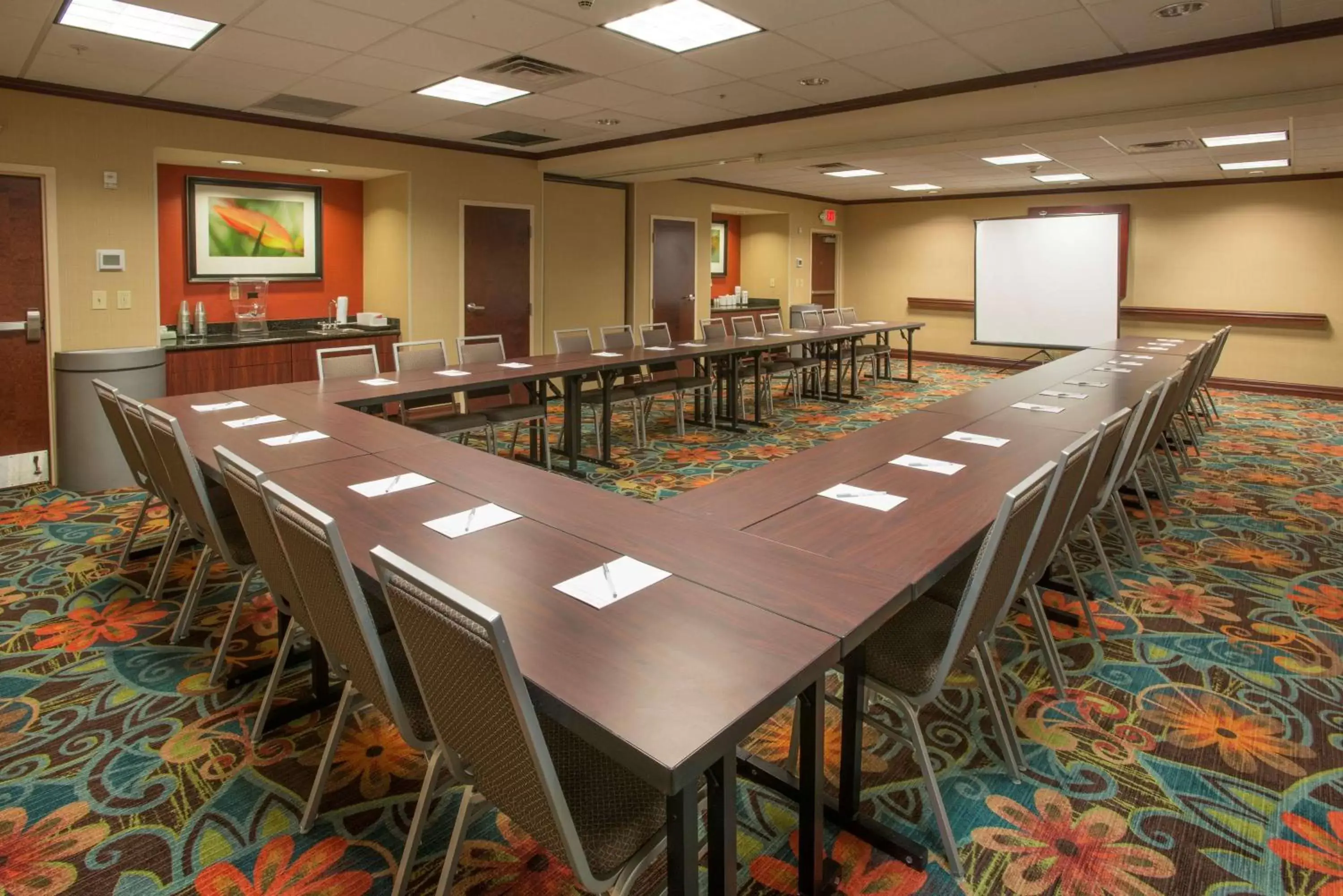 Meeting/conference room in Hampton Inn & Suites Cincinnati-Union Centre