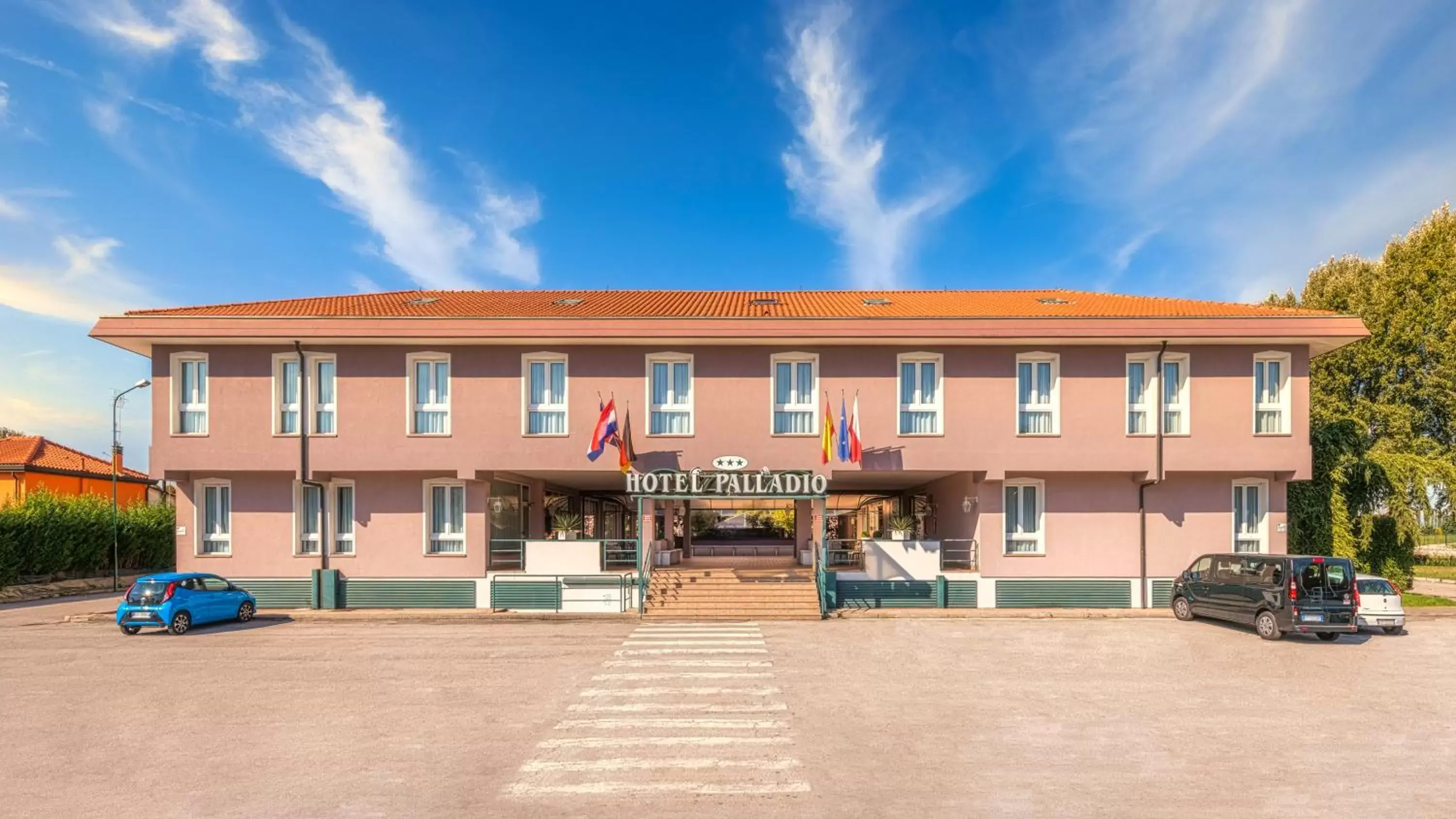 Facade/entrance, Property Building in Hotel Palladio