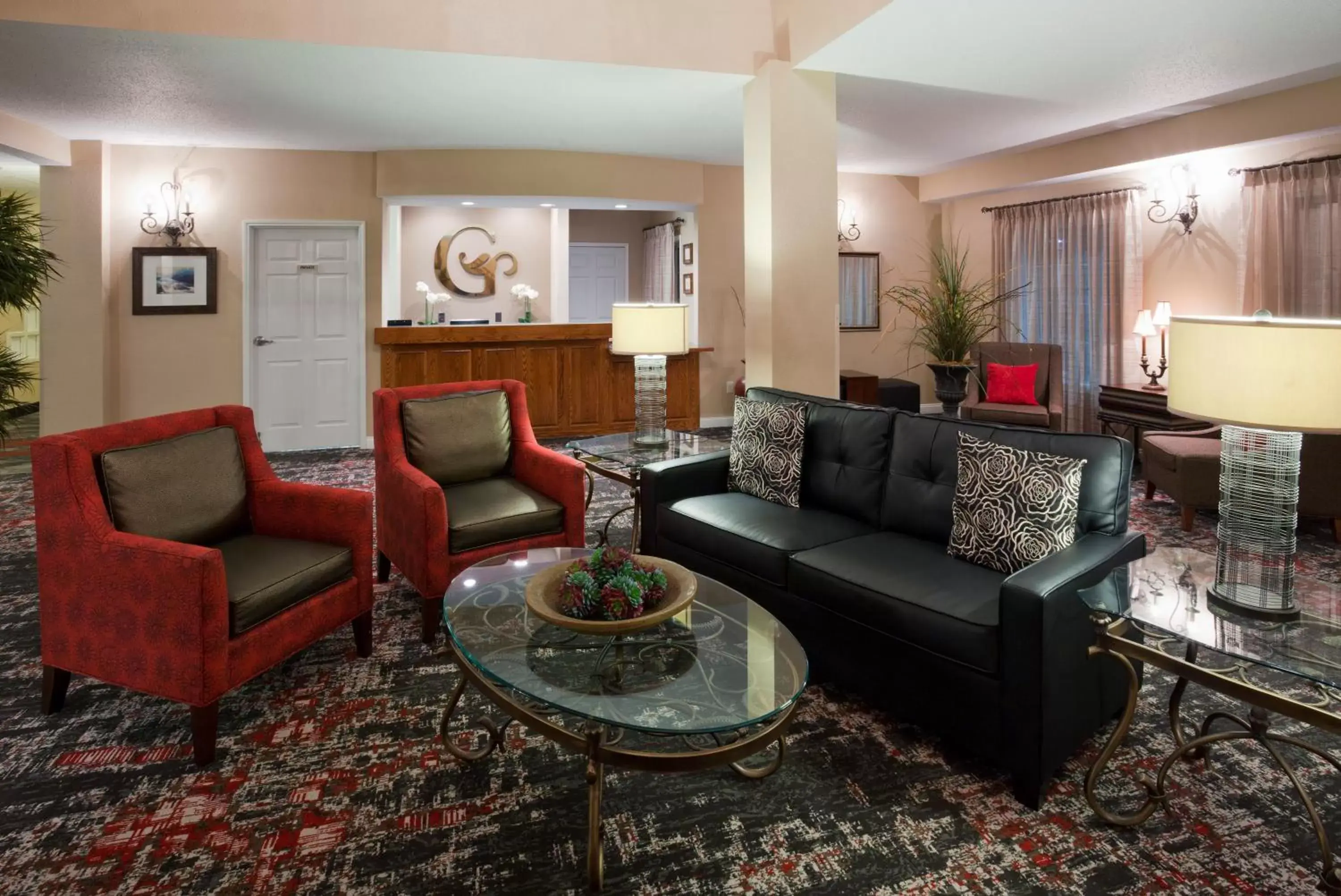 Living room, Seating Area in GrandStay Residential Suites Hotel - Eau Claire
