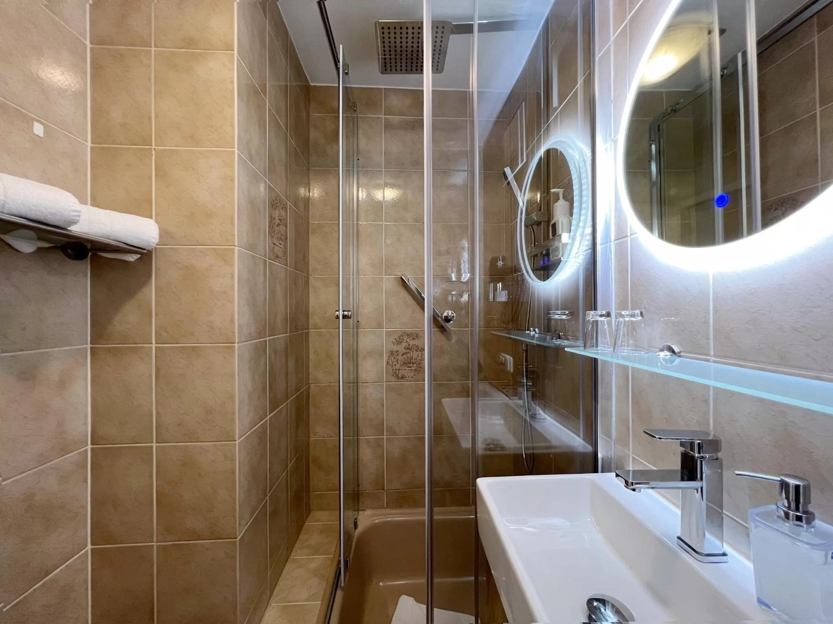 Bathroom in Sieben Zimmer am See