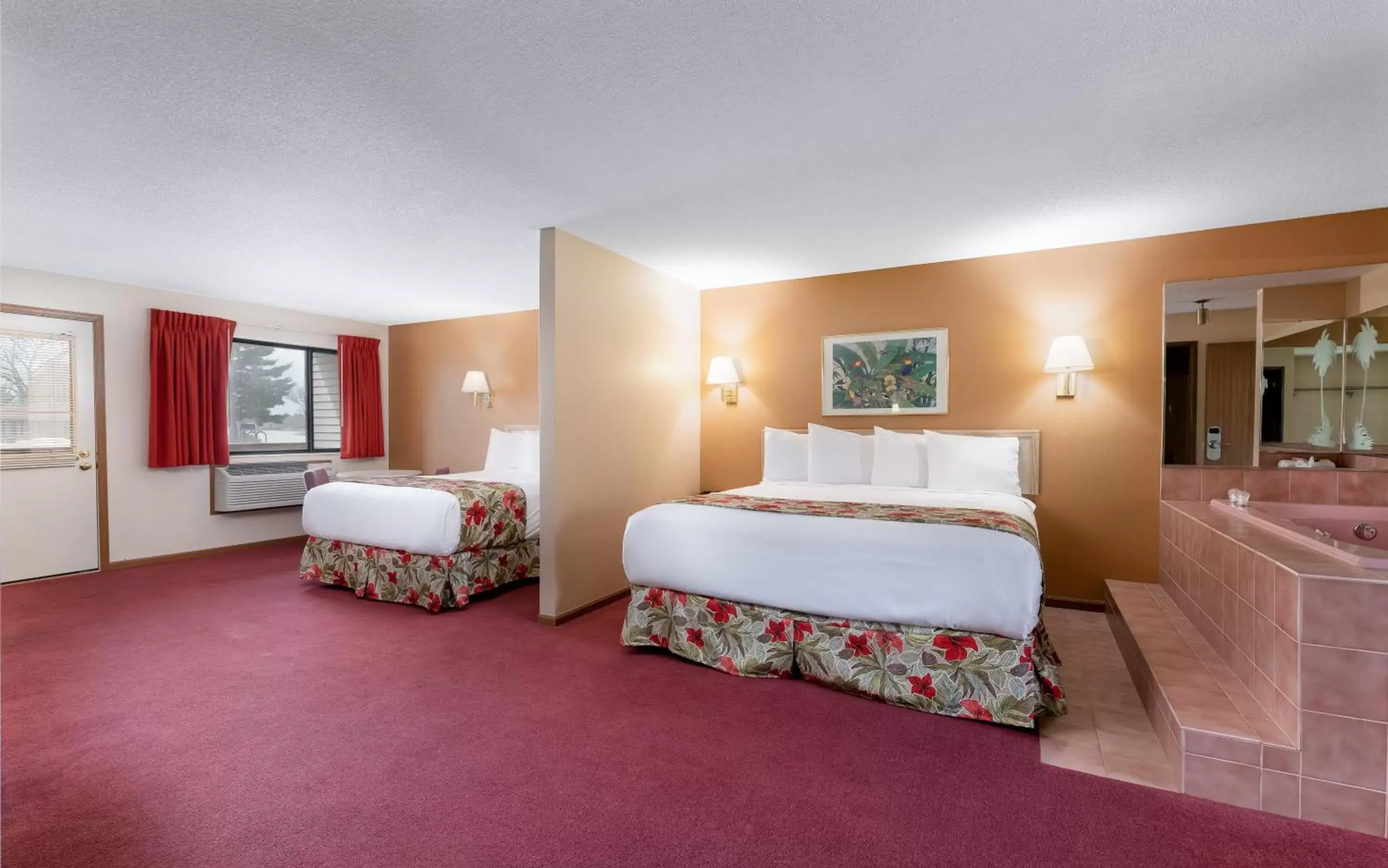 Jacuzzi Family Room with Balcony - Free Land Of Natura Waterpark Pass in Aloha Beach Resort Jacuzzi Family Room with Balcony - Free Land Of Natura Waterpark Pass in Aloha Beach Resort