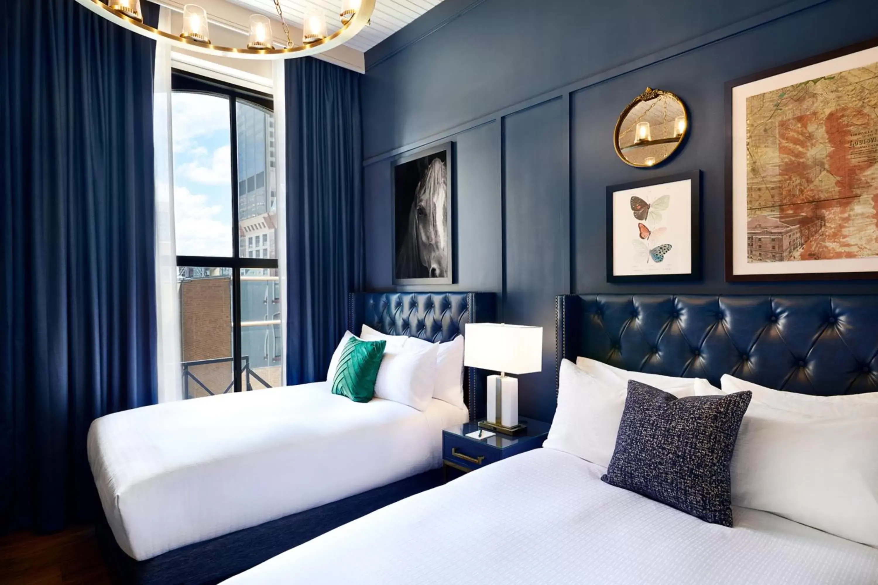 Bedroom, Bed in The Grady Hotel