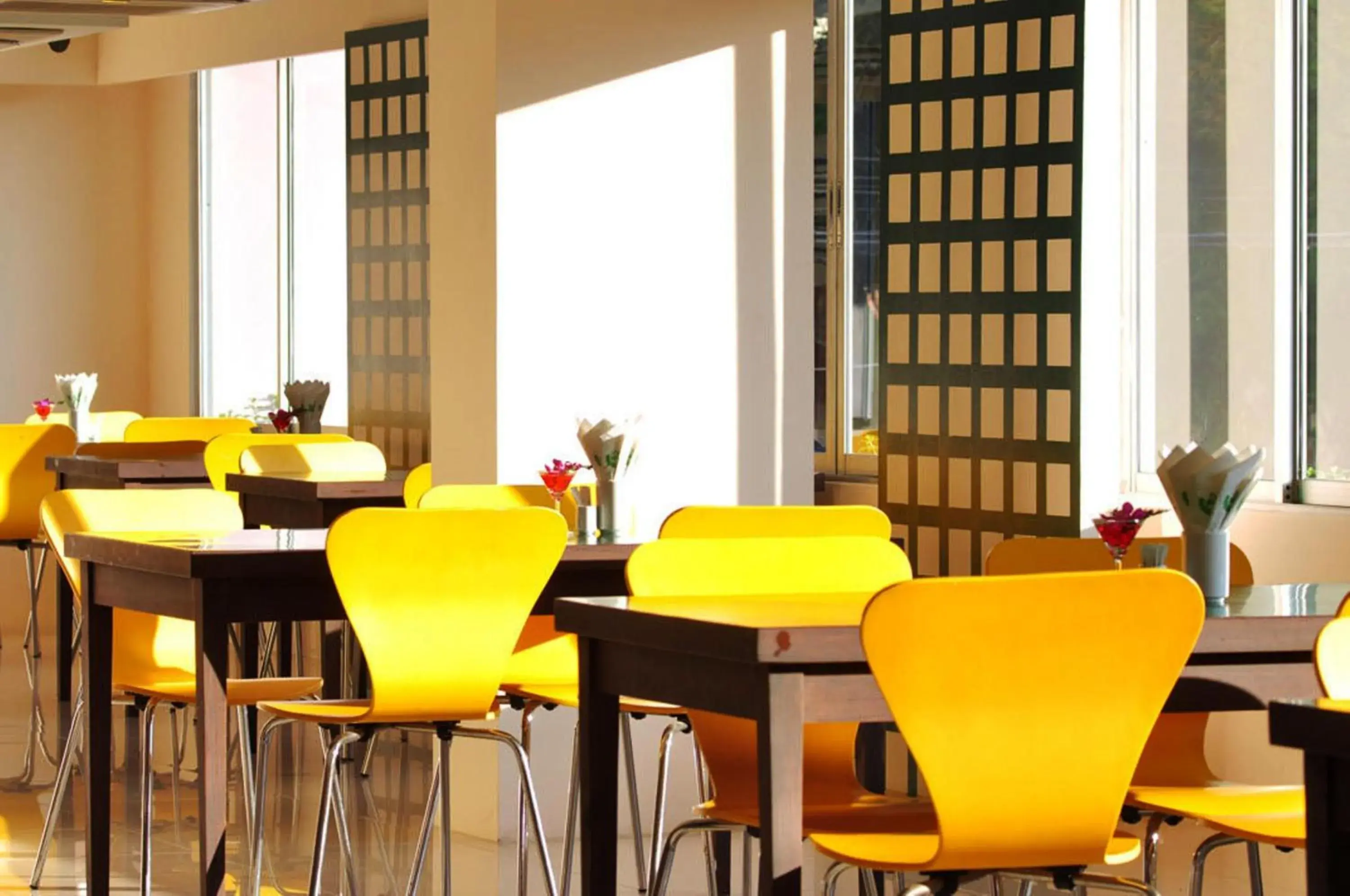 Restaurant/places to eat in Mayflower Grande Chiang Mai Restaurant/places to eat in Mayflower Grande Chiang Mai