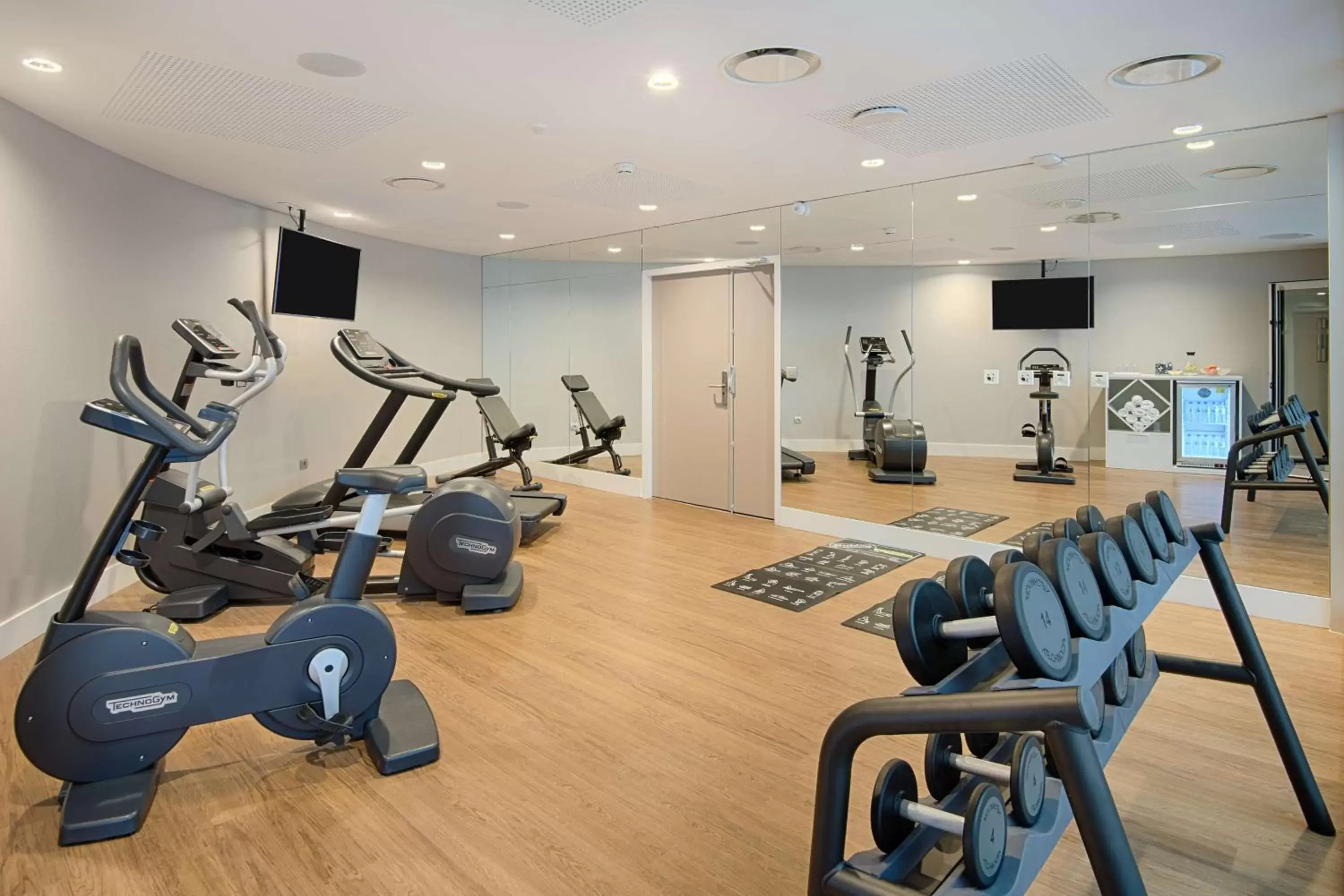 Fitness centre/facilities, Fitness Center/Facilities in NH Toulouse Airport