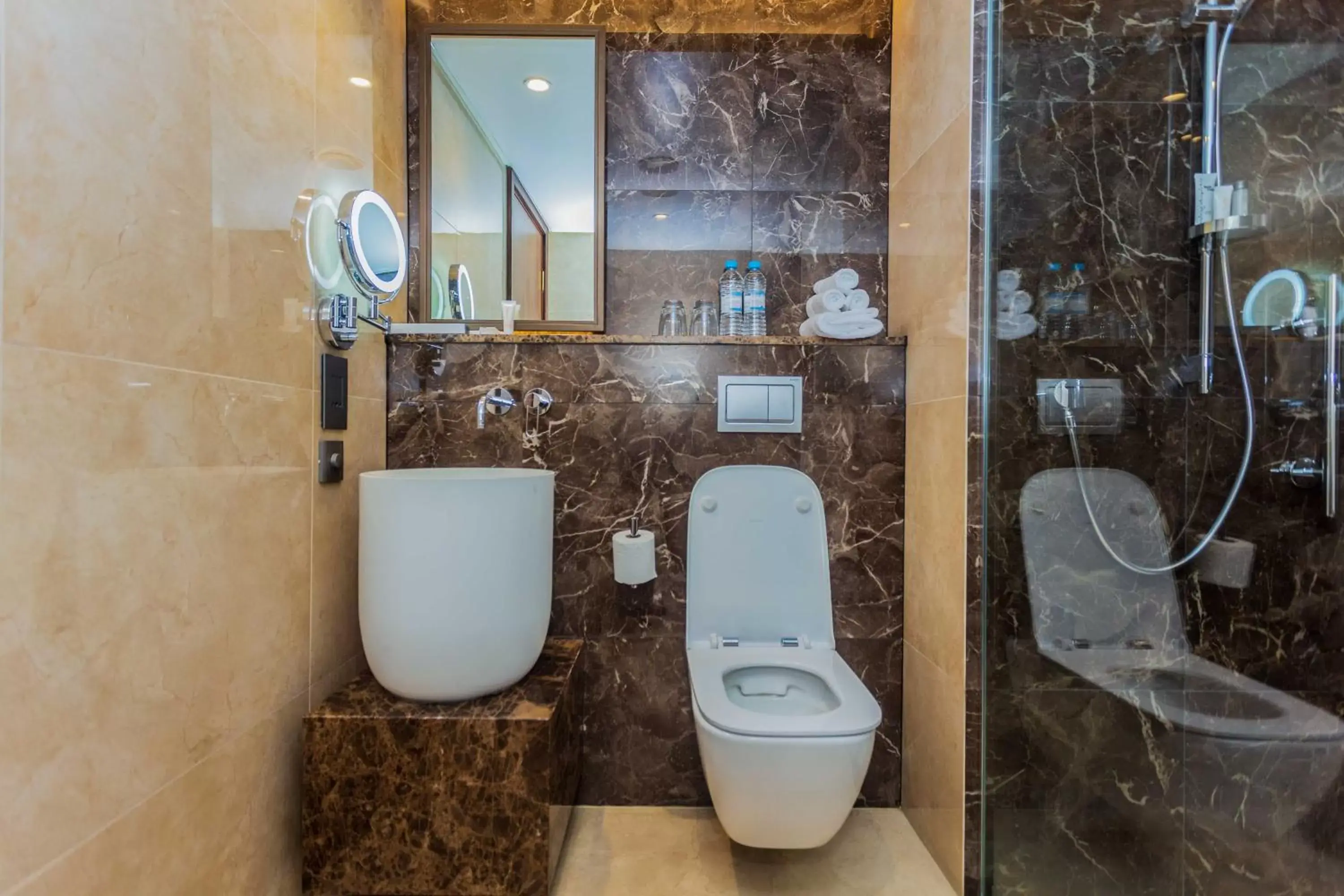 Toilet, Bathroom in InterContinental Lusaka, an IHG Hotel