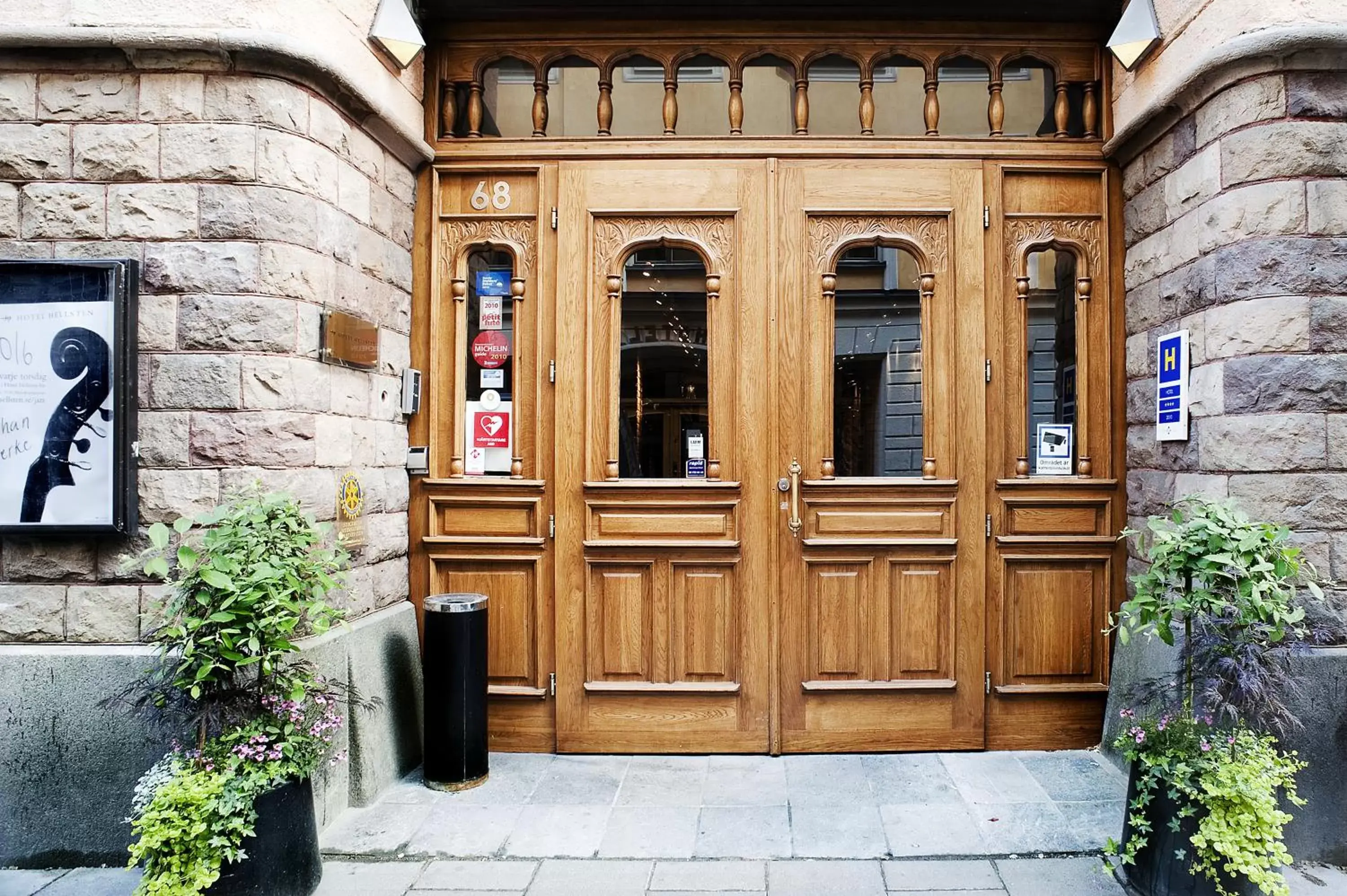 Facade/entrance in Hotel Hellsten