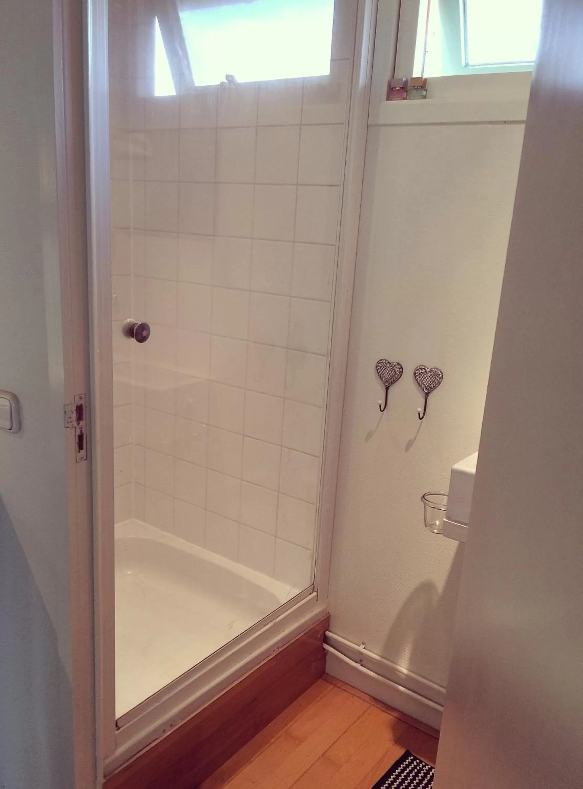 Decorative detail, Bathroom in B&B Houtstee