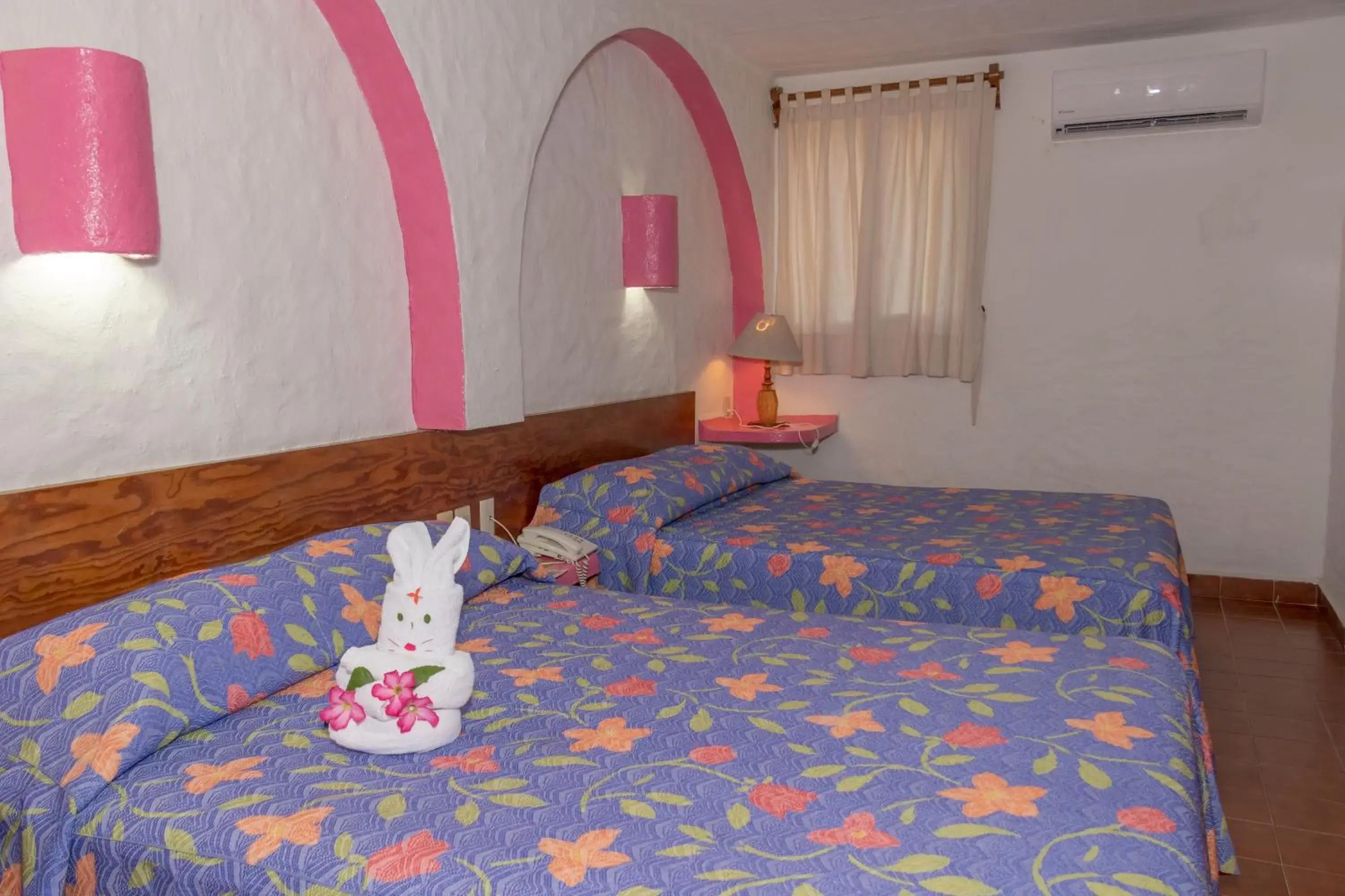 Bed in Villas Miramar Bed in Villas Miramar