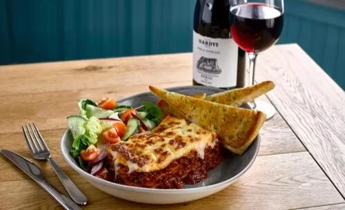 Food and drinks in George & Dragon, Conwy