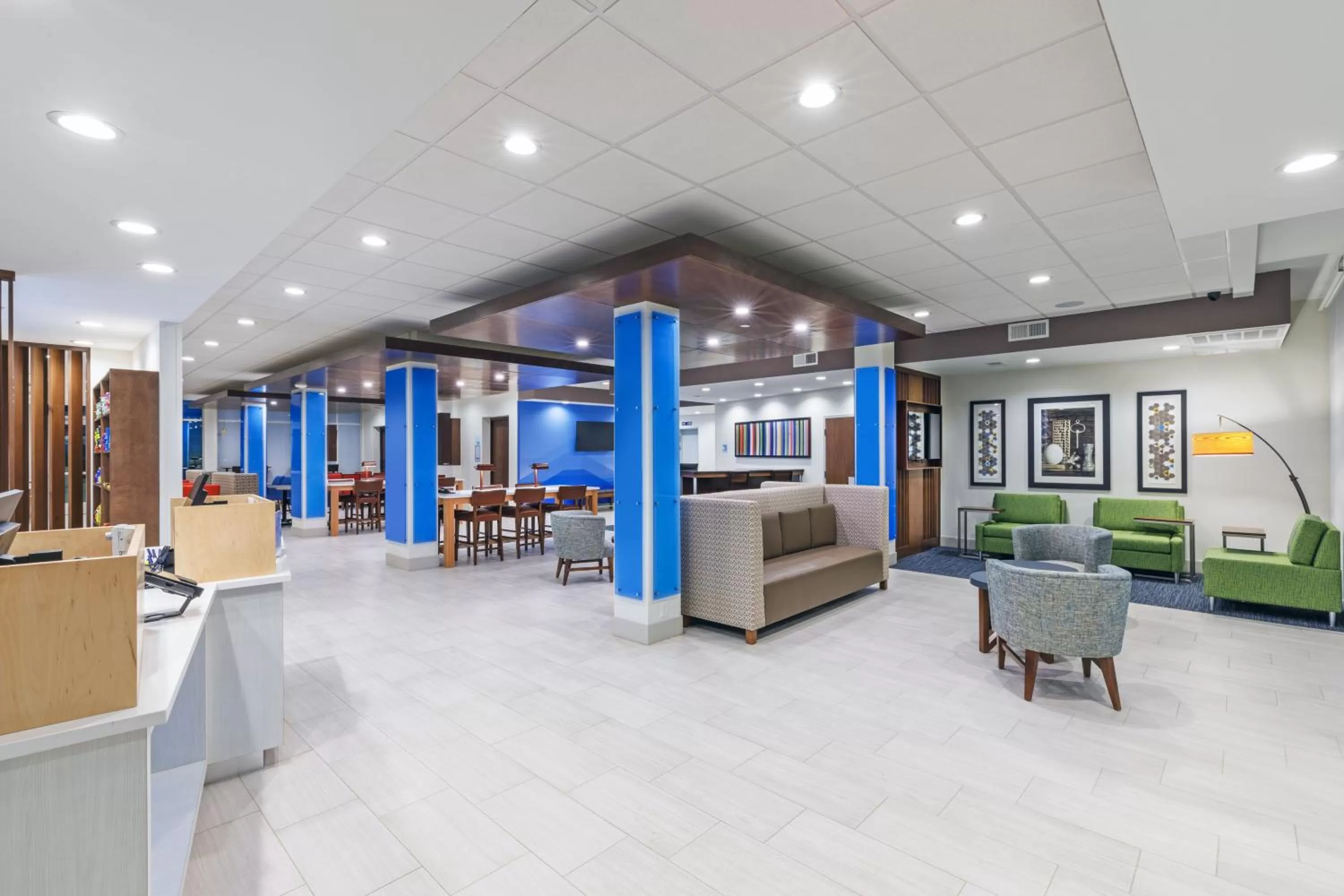 Property building in Holiday Inn Express & Suites Purcell by IHG