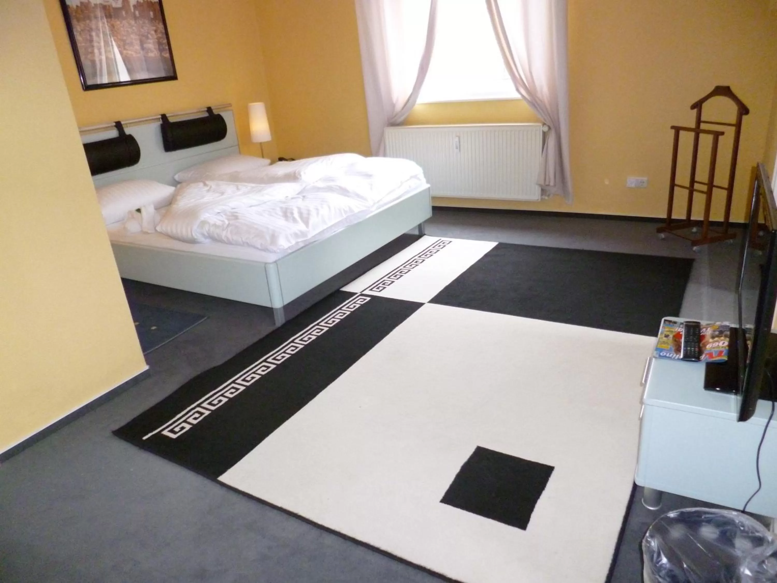 Bed in Hotel Restaurant Marbella