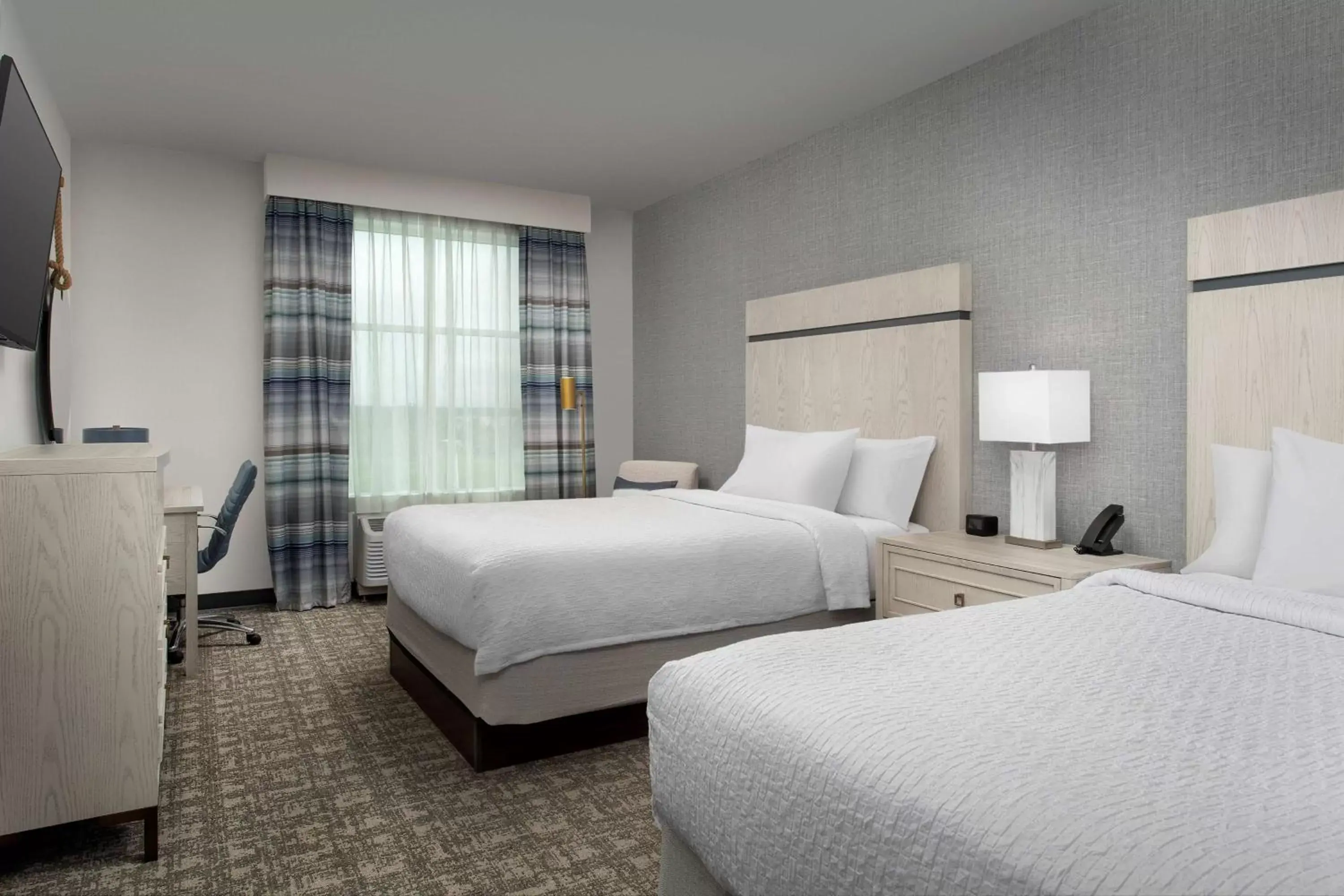 Bedroom, Bed in Homewood Suites By Hilton Destin