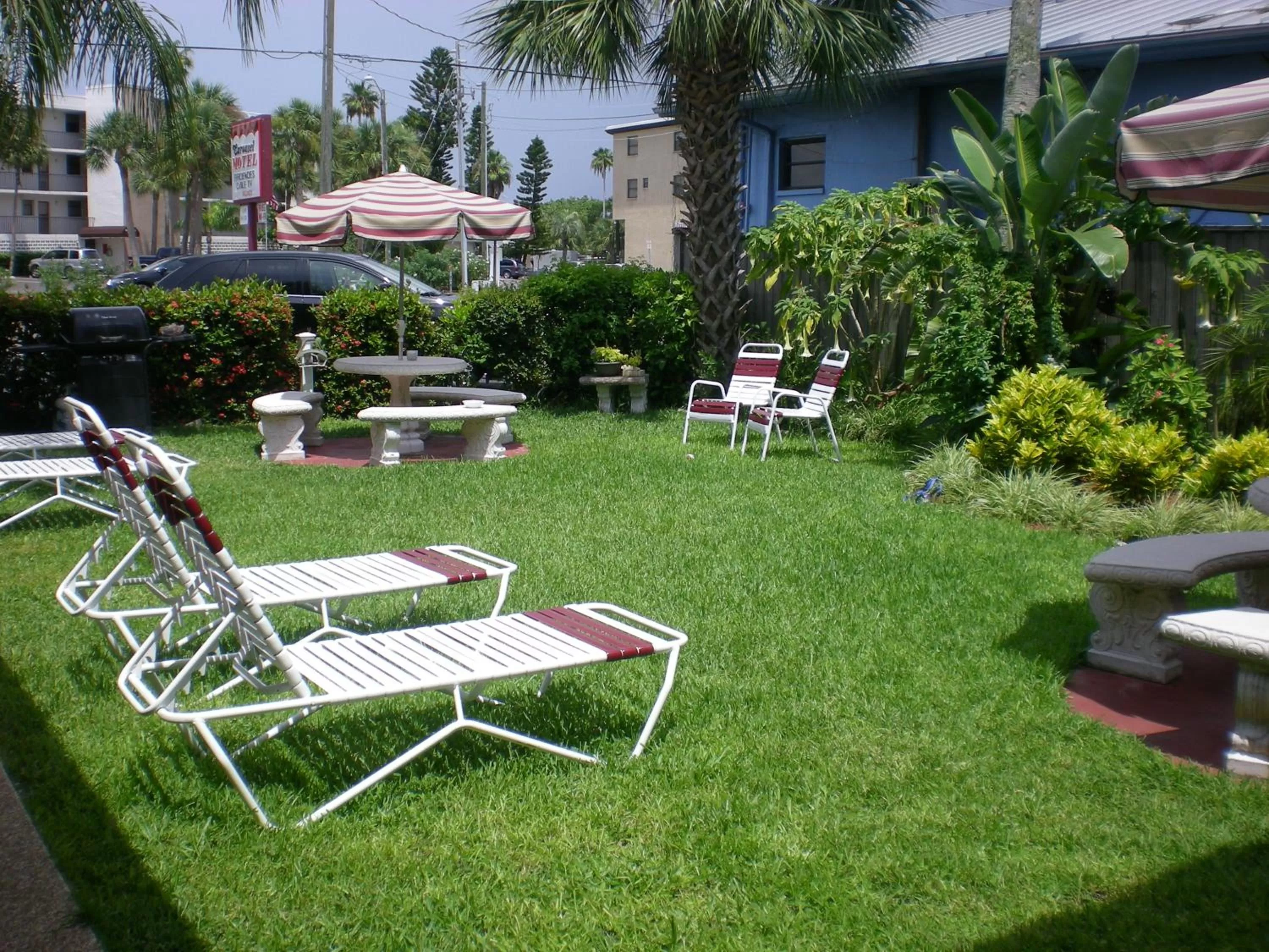 Garden in Carousel Suites -Redington Shores