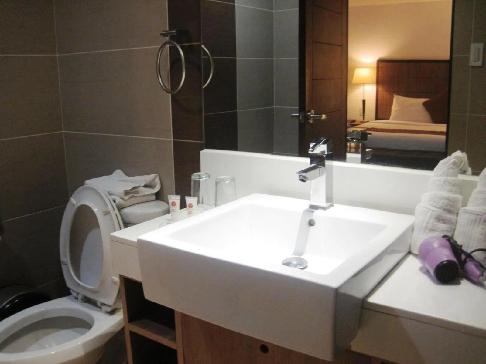 Bathroom, Bed in Tyche Boutique Hotel