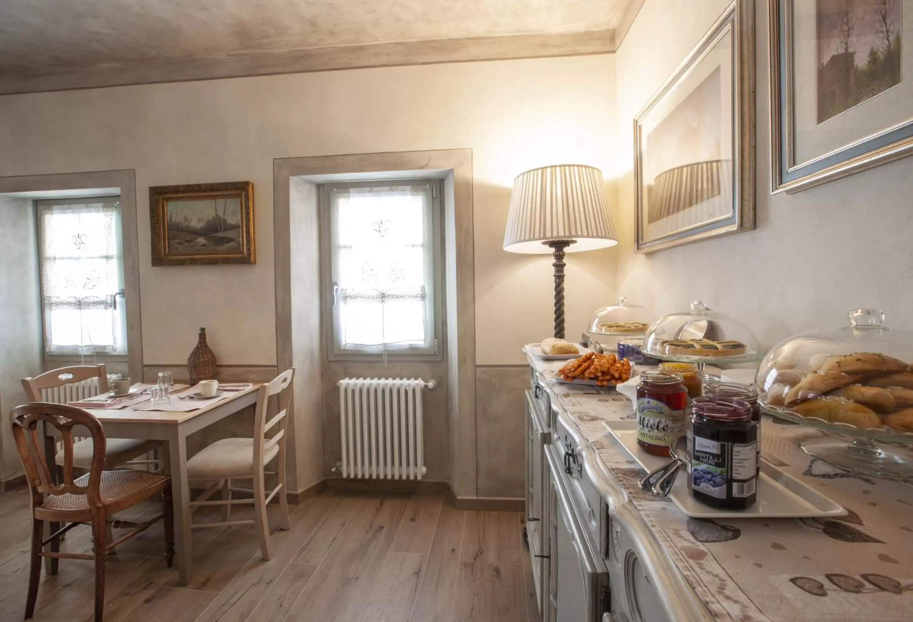 Buffet breakfast, Restaurant/Places to Eat in B&B SASSO DI ROCCA