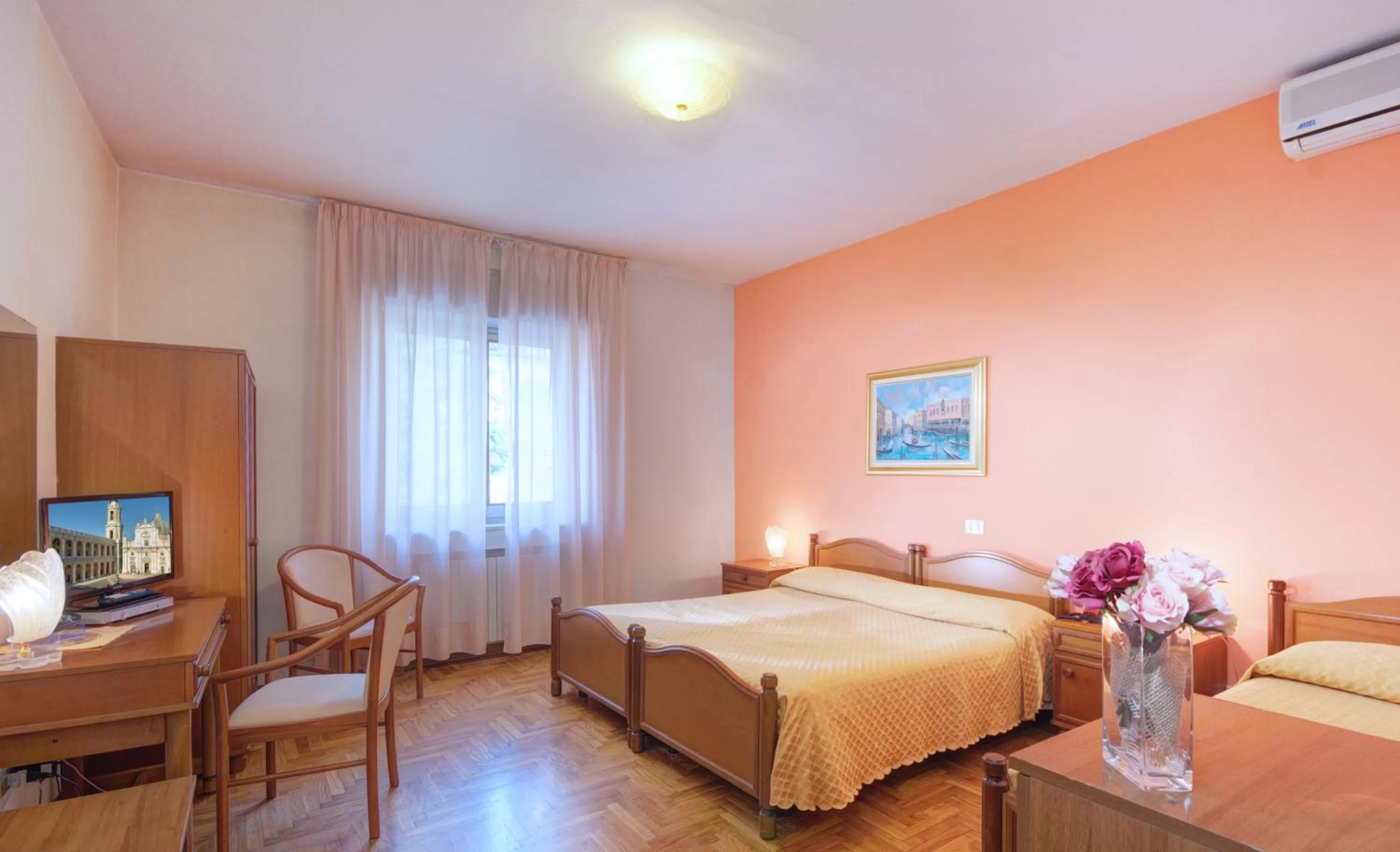 Day, Bed in San Gabriele