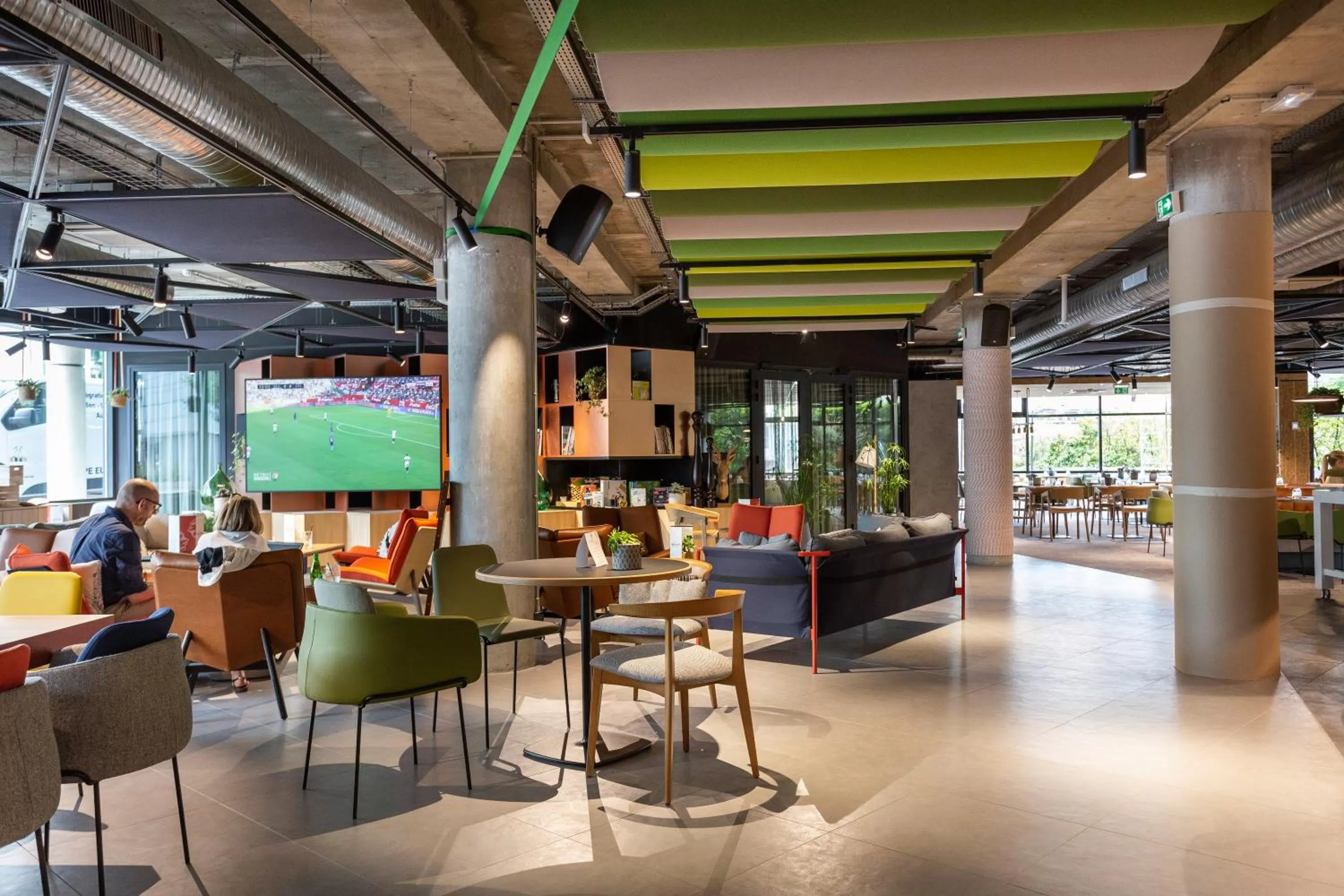 TV and multimedia in Novotel Annecy Centre