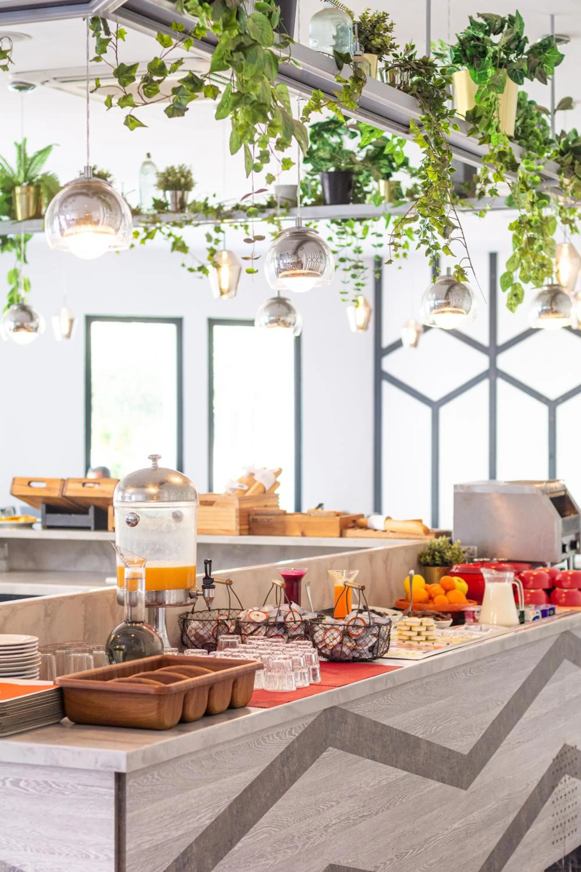 Restaurant/places to eat in Ibis Meknès